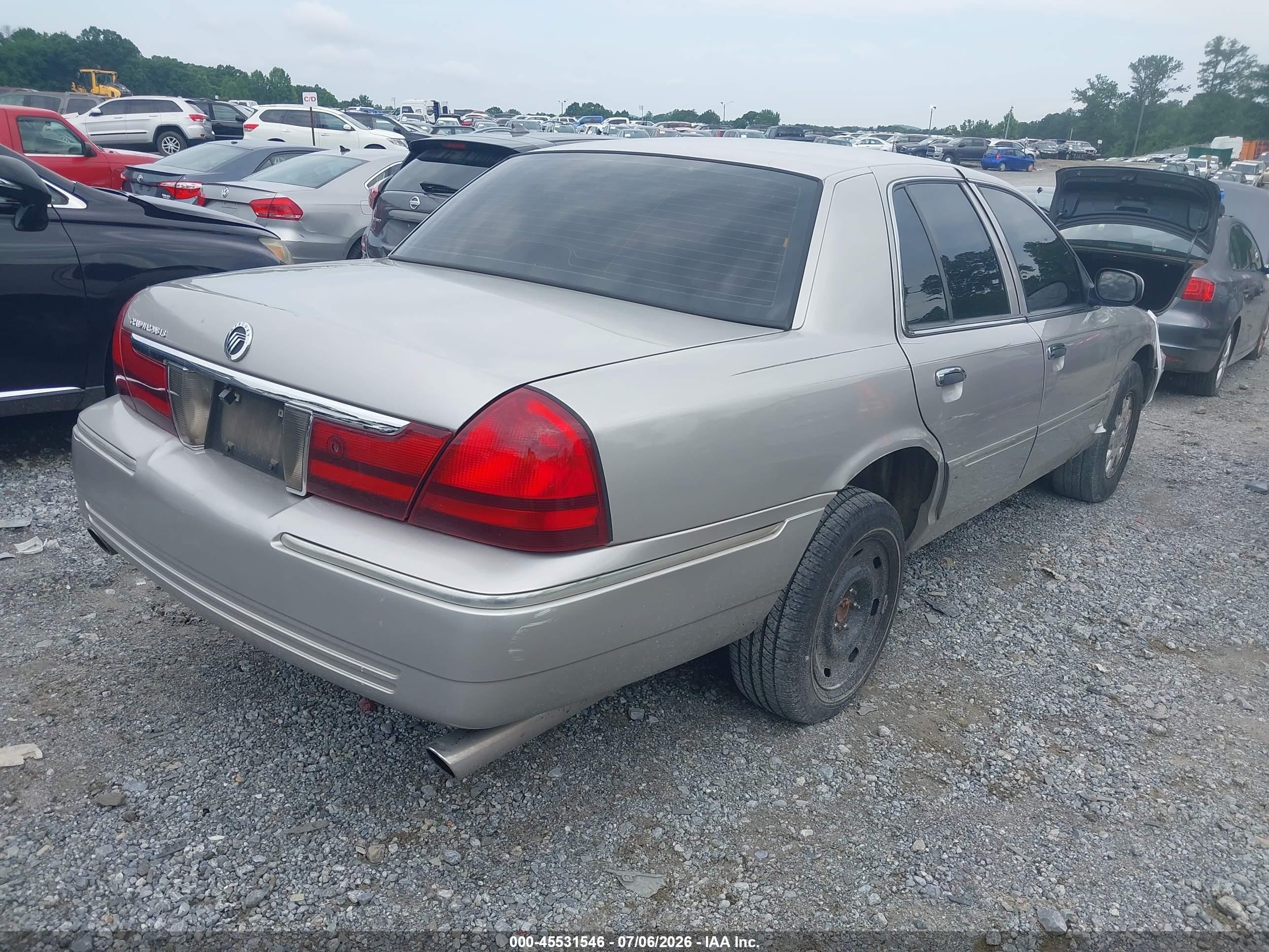 2004 Mercury Grand Marquis Ls Silver vin: 2MEFM75WX4X652926