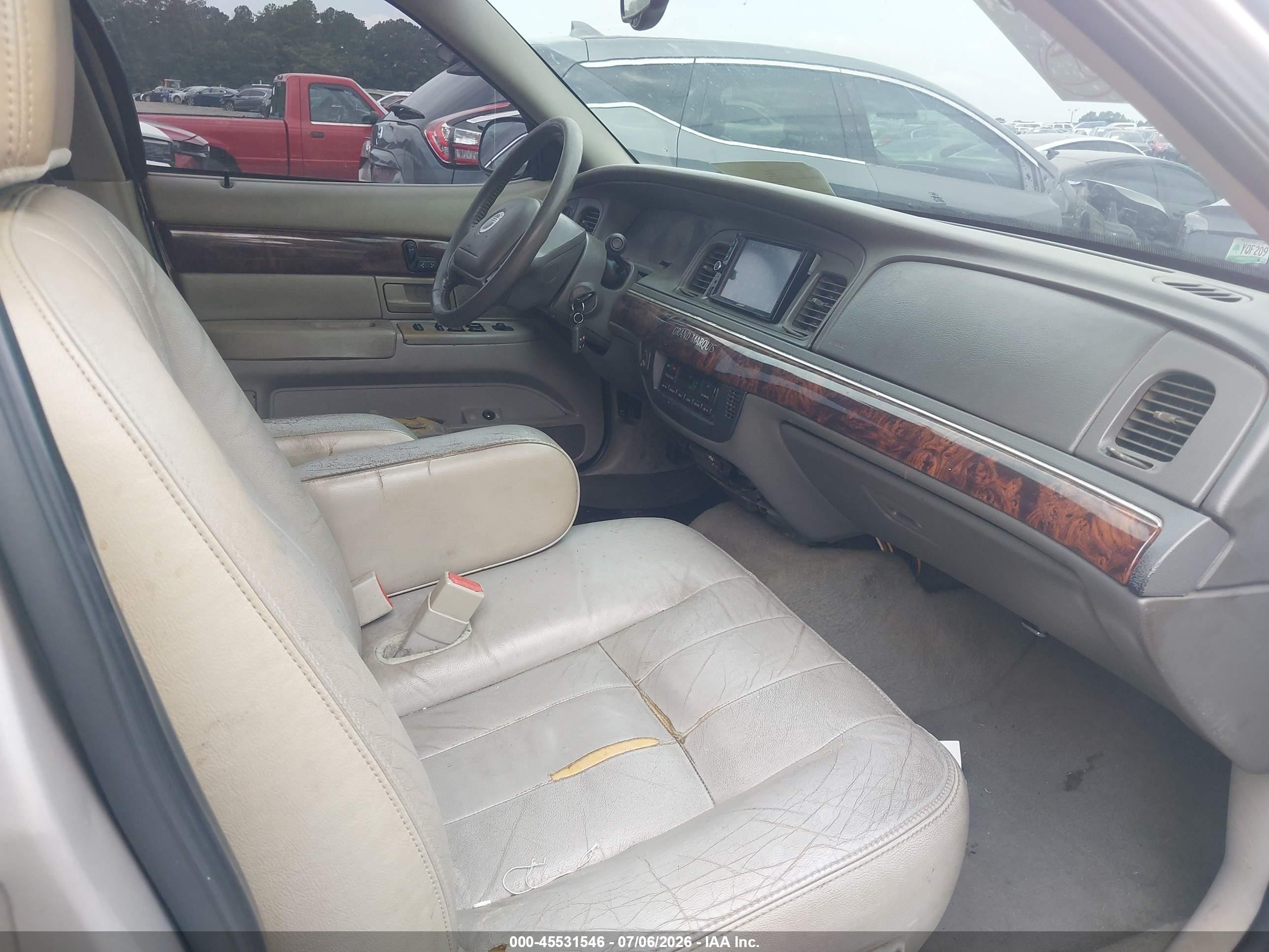 2004 Mercury Grand Marquis Ls Silver vin: 2MEFM75WX4X652926