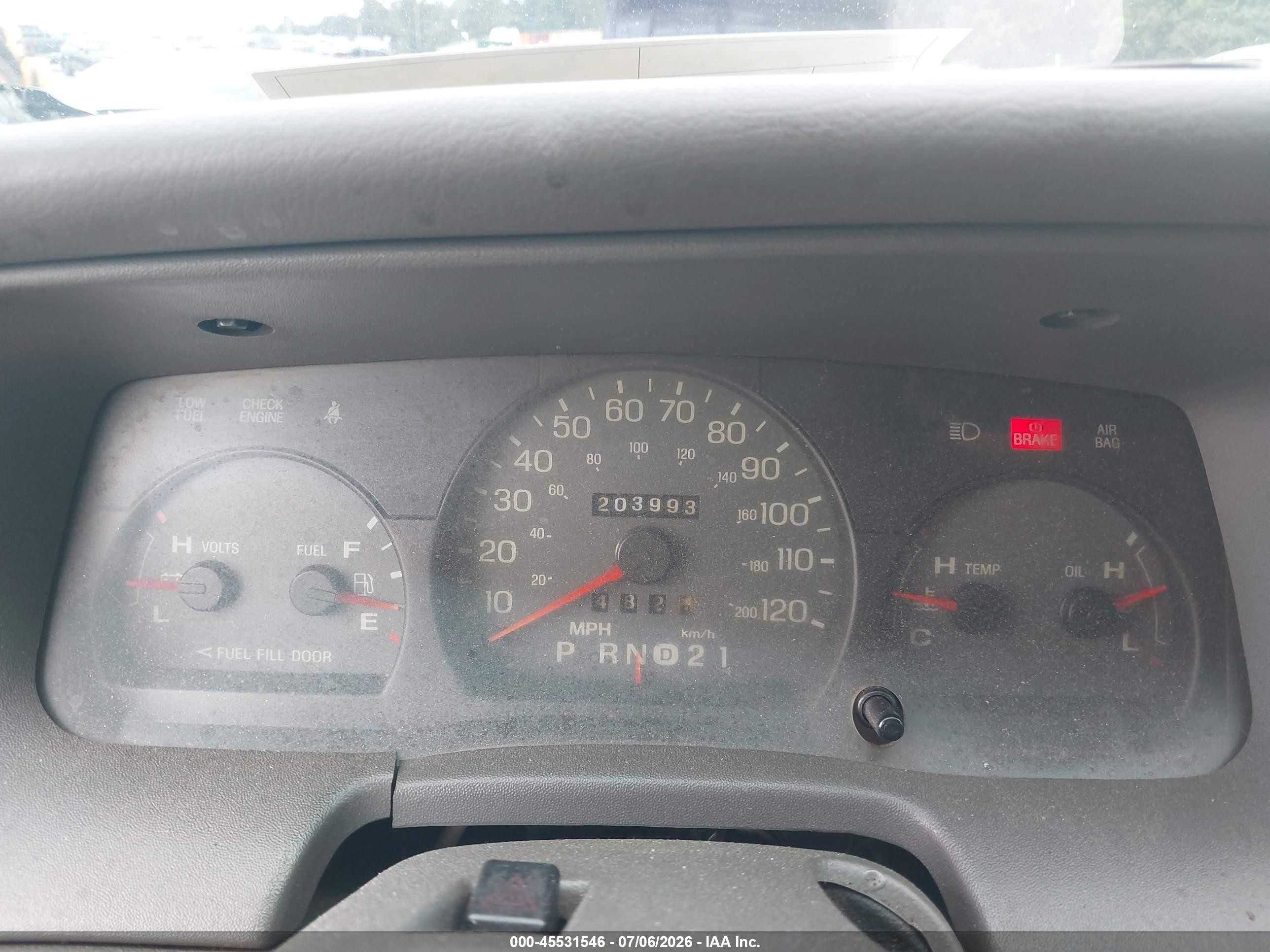 2004 Mercury Grand Marquis Ls Silver vin: 2MEFM75WX4X652926