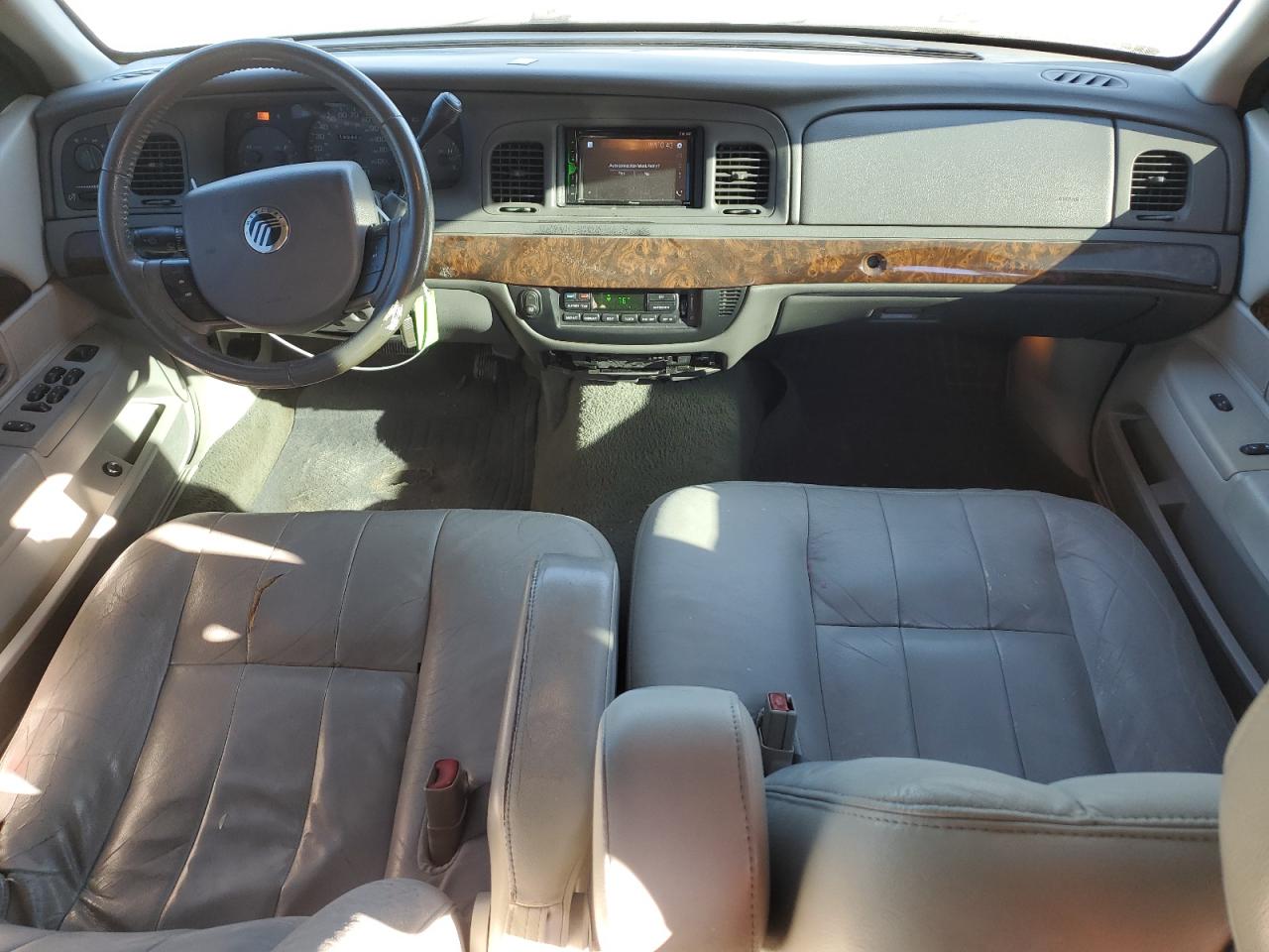 2005 Mercury Marquis Silver vin: 2MEFM75WX5X630328