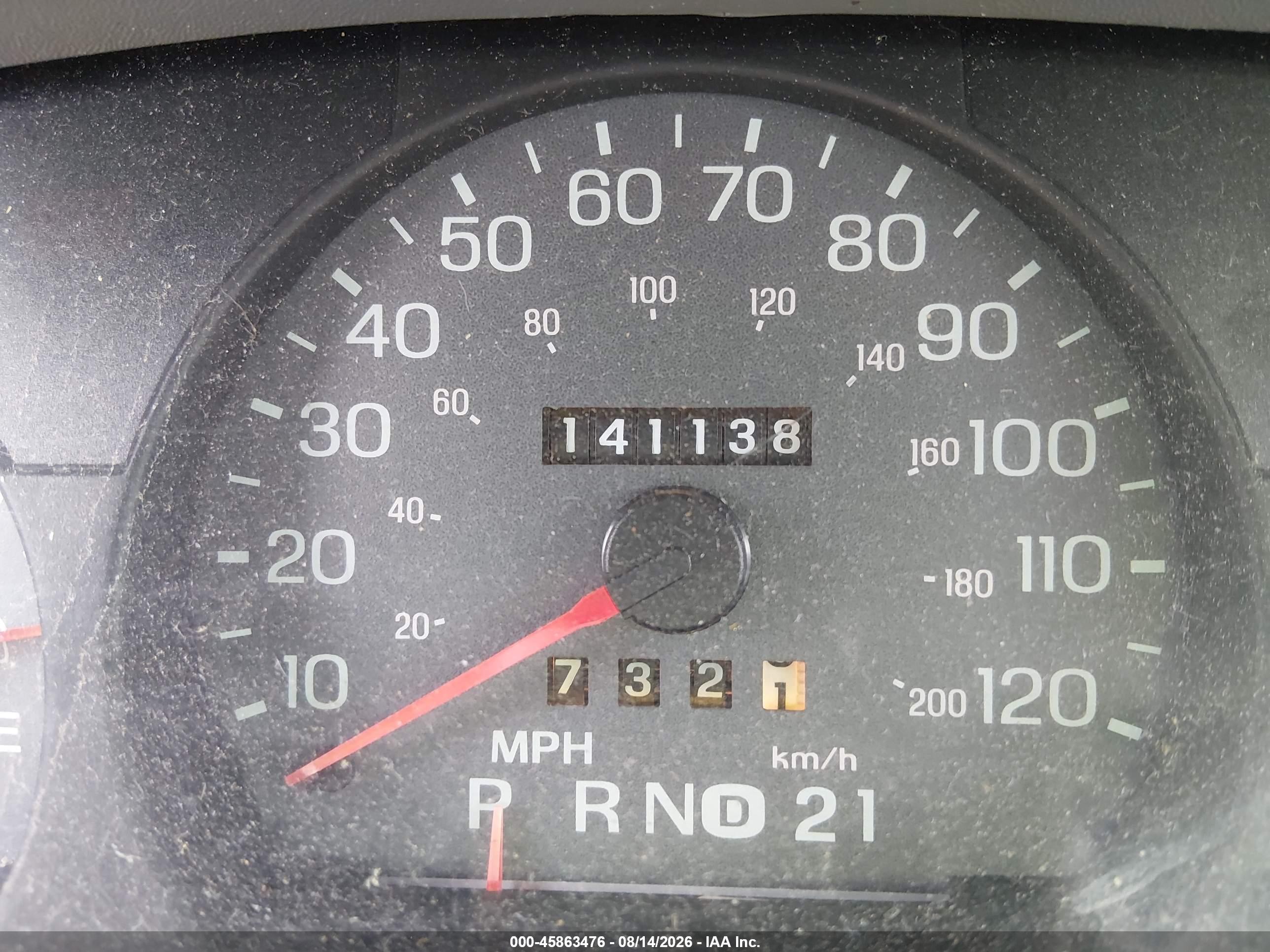 2005 Mercury Grand Marquis Ls/lse White vin: 2MEFM75WX5X630538