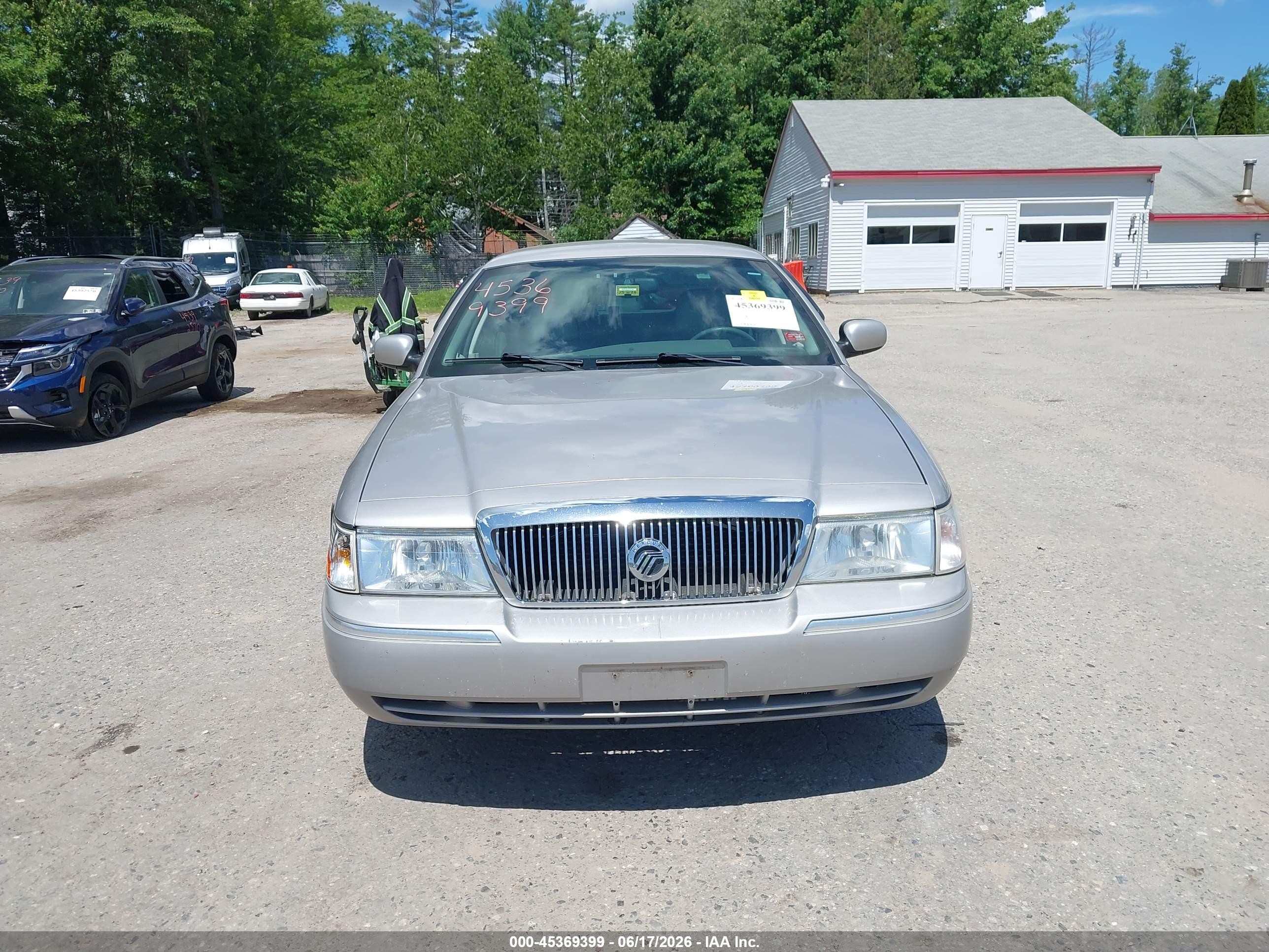 2005 Mercury Grand Marquis Ls/lse Silver vin: 2MEFM75WX5X660879