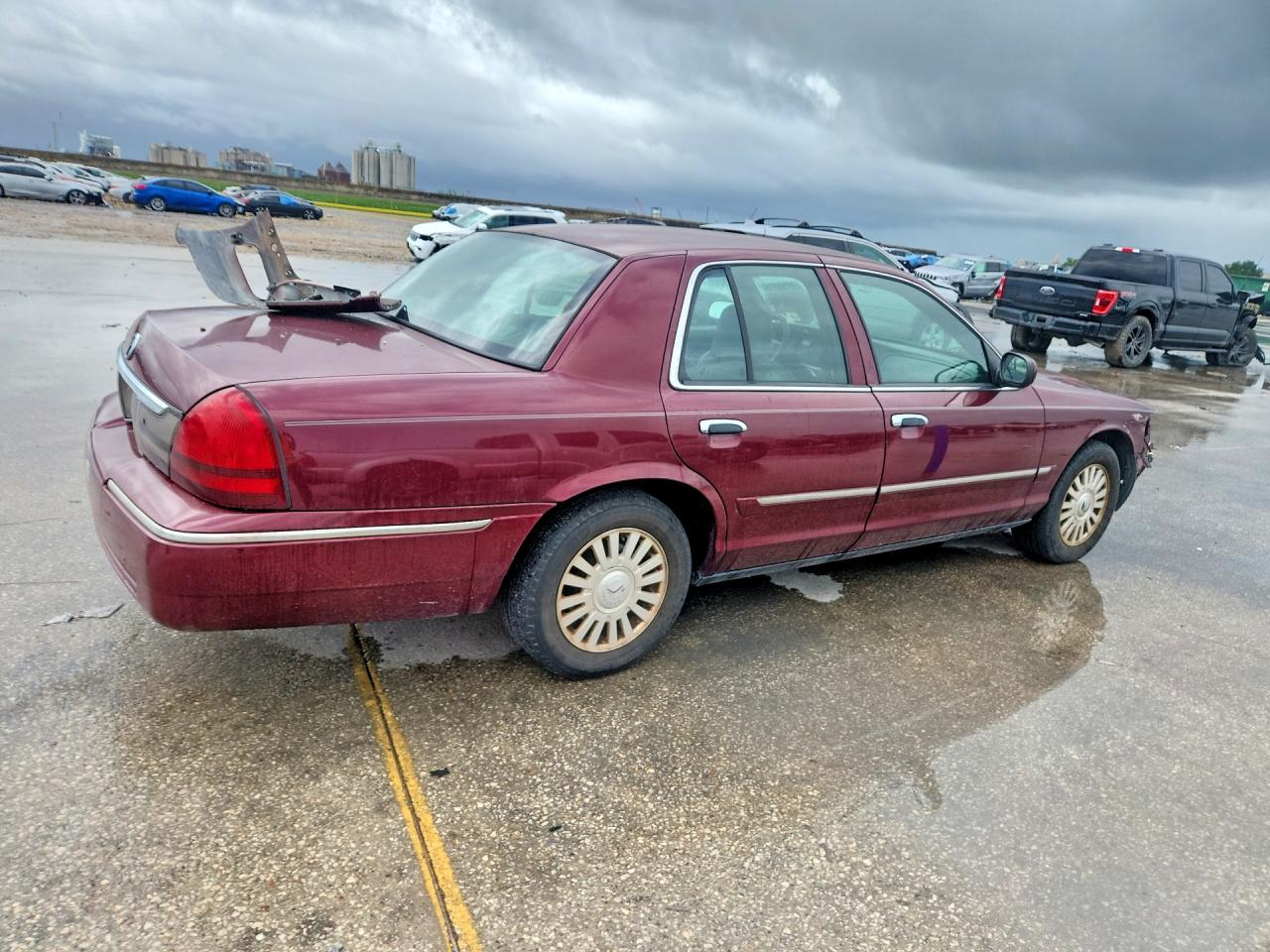 2006 Mercury Grand Marquis Ls Burgundy vin: 2MEFM75WX6X640584