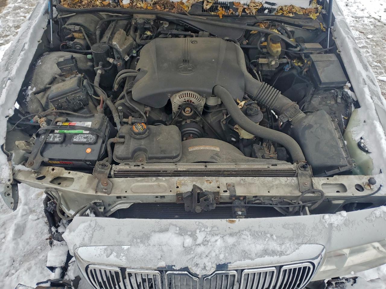 1999 Mercury Grand Marquis Ls Silver vin: 2MEFM75WXXX688507