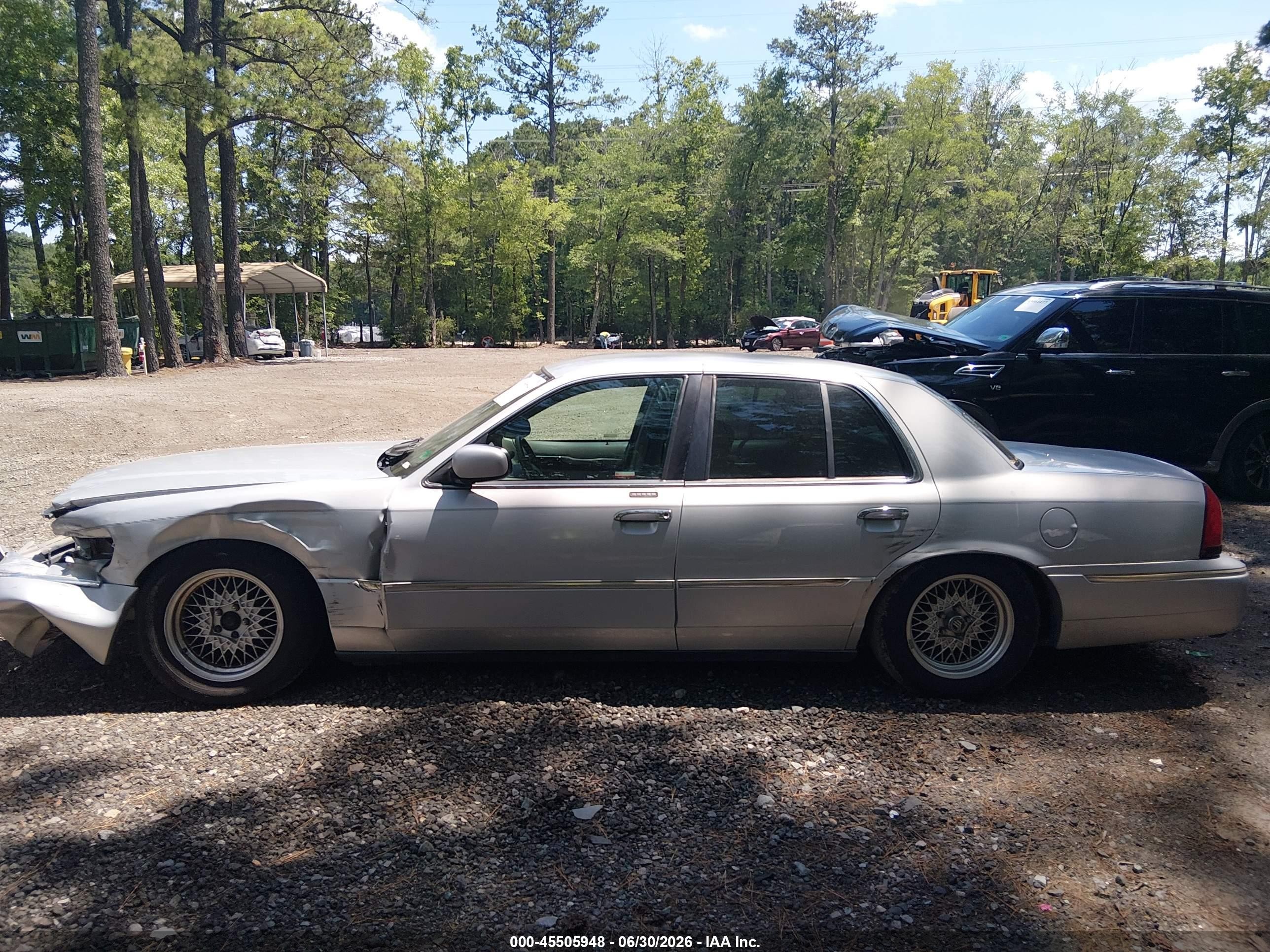 2000 Mercury Grand Marquis Ls Серебряный vin: 2MEFM75WXYX614490