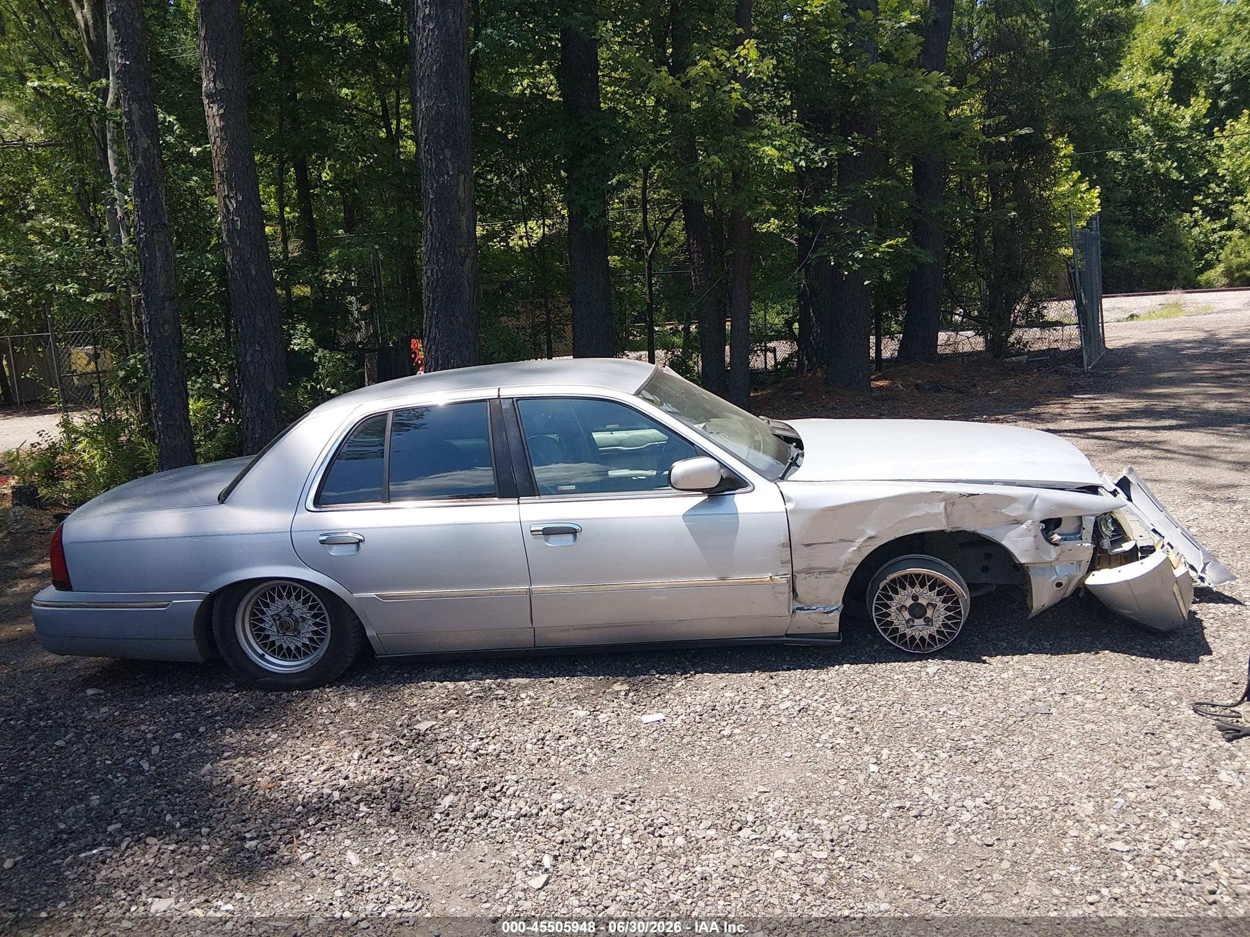 2000 Mercury Grand Marquis Ls Серебряный vin: 2MEFM75WXYX614490