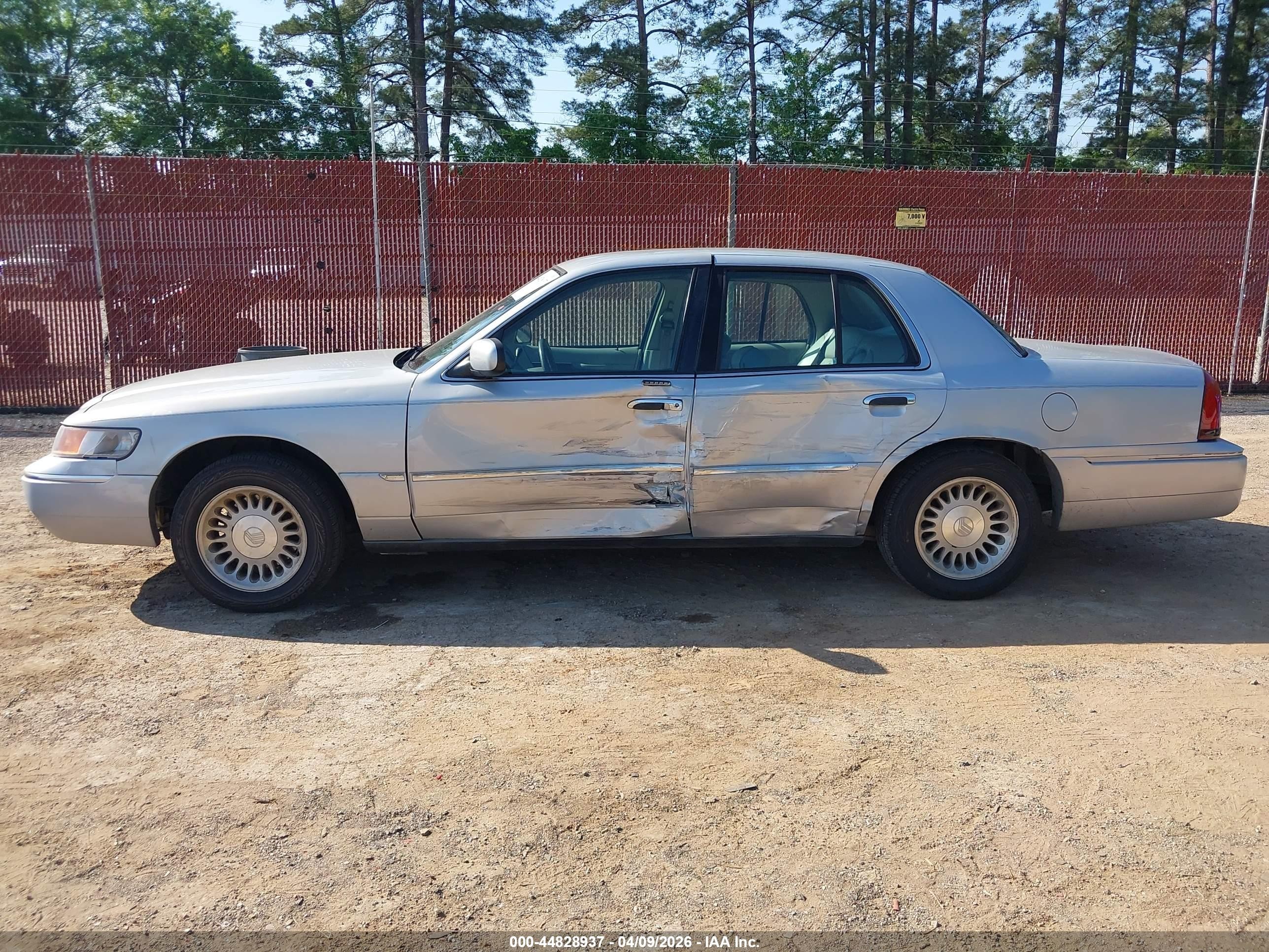 2000 Mercury Grand Marquis Ls Серебряный vin: 2MEFM75WXYX694227