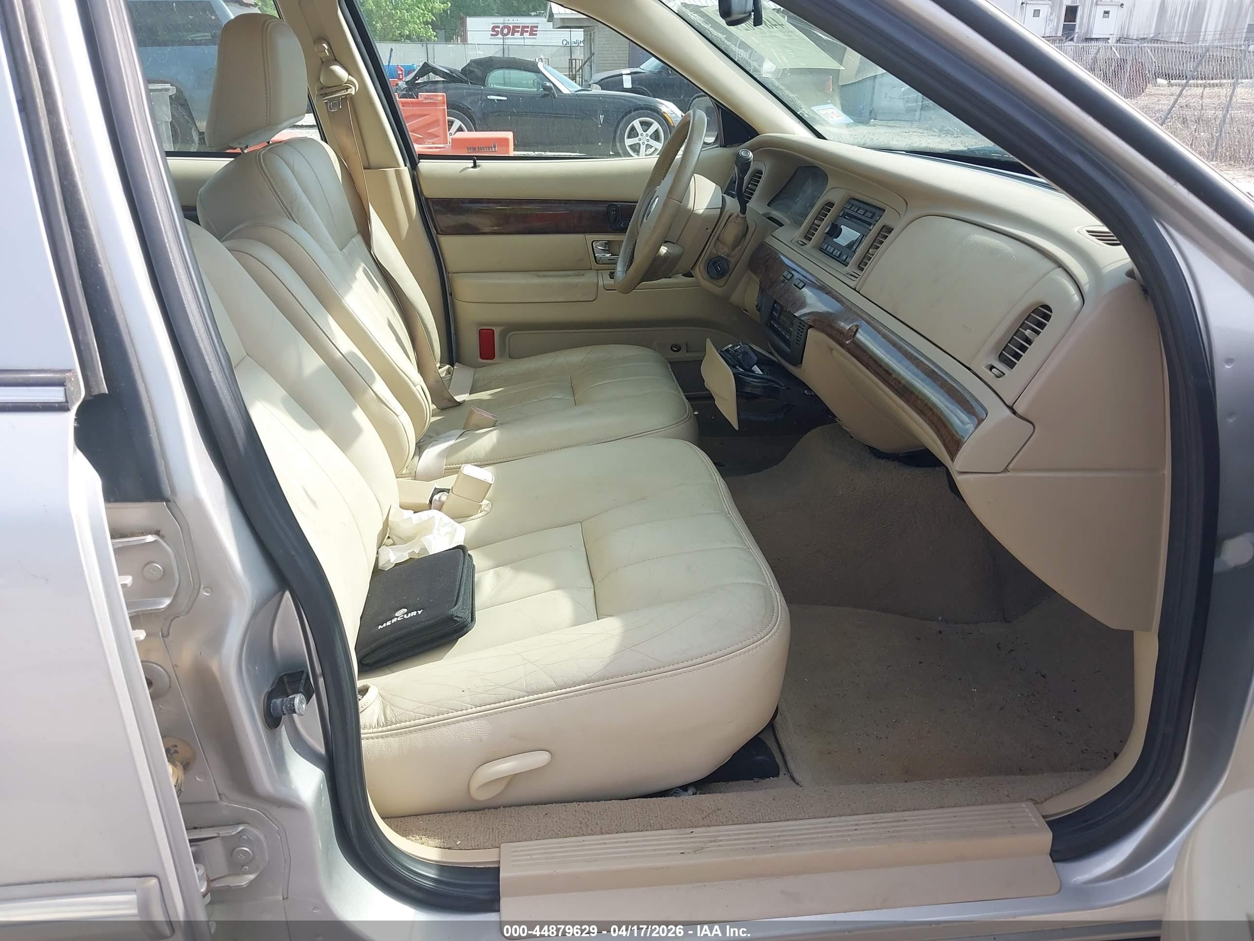 2009 Mercury Grand Marquis Ls (fleet Only) Серебряный vin: 2MEHM75V09X615763