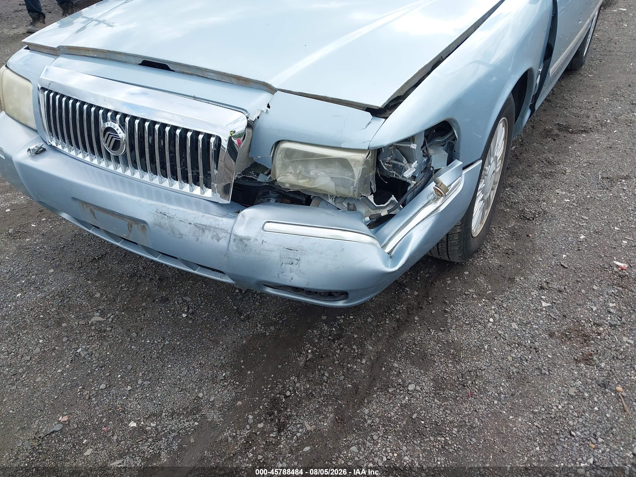 2009 Mercury Grand Marquis Ls (fleet Only) Blue vin: 2MEHM75V09X623202
