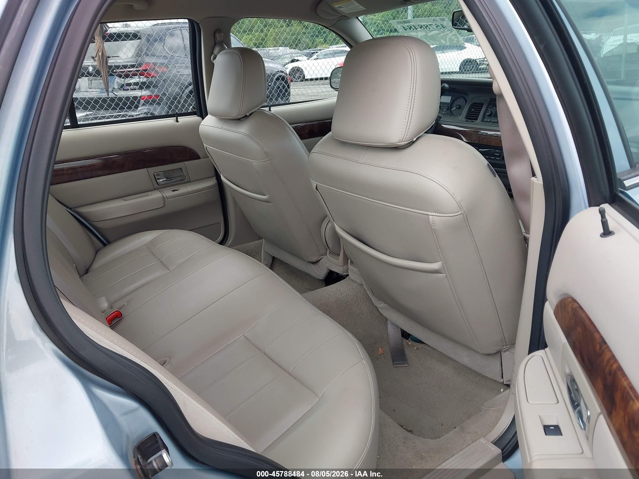 2009 Mercury Grand Marquis Ls (fleet Only) Blue vin: 2MEHM75V09X623202