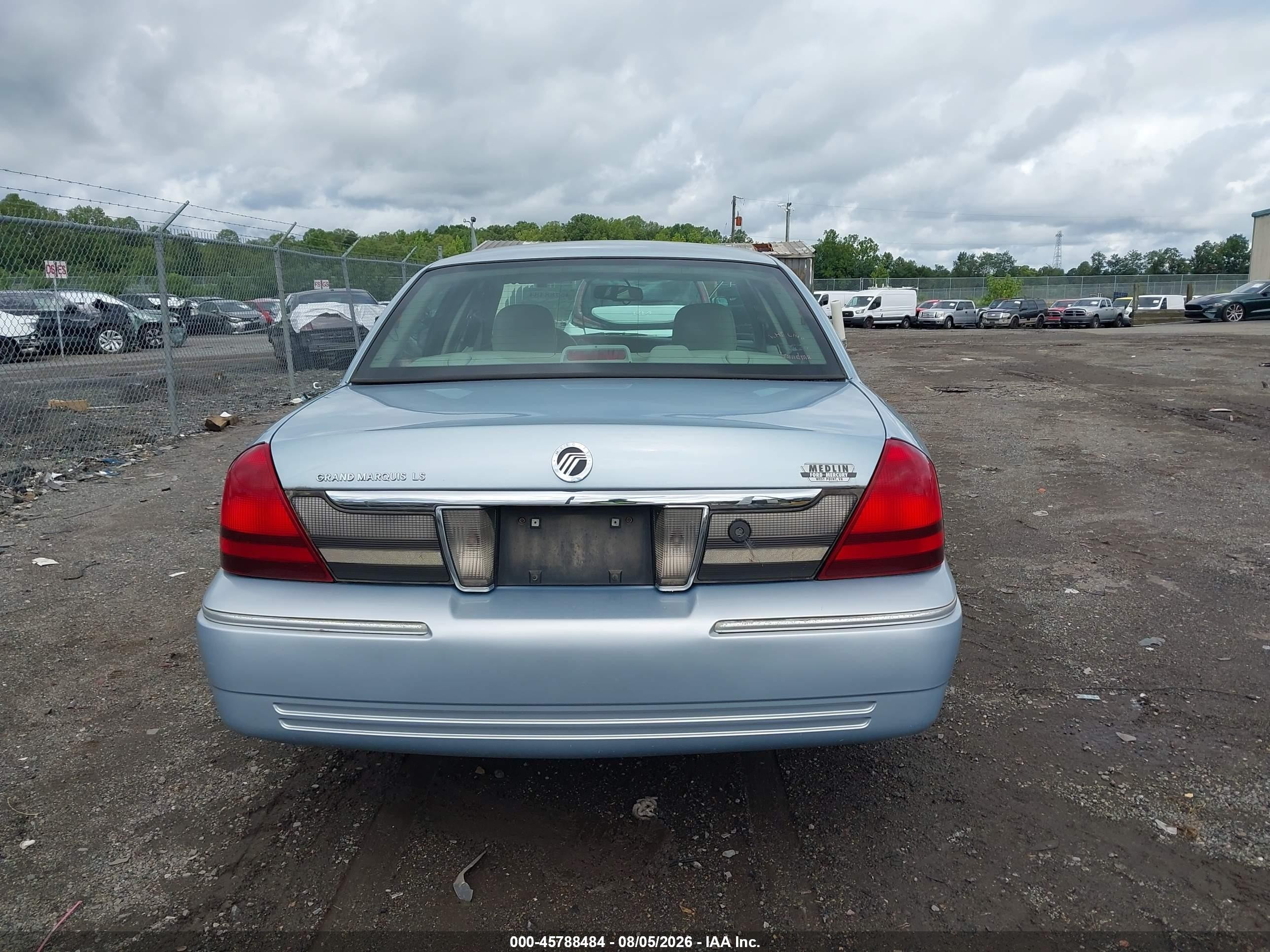 2009 Mercury Grand Marquis Ls (fleet Only) Blue vin: 2MEHM75V09X623202
