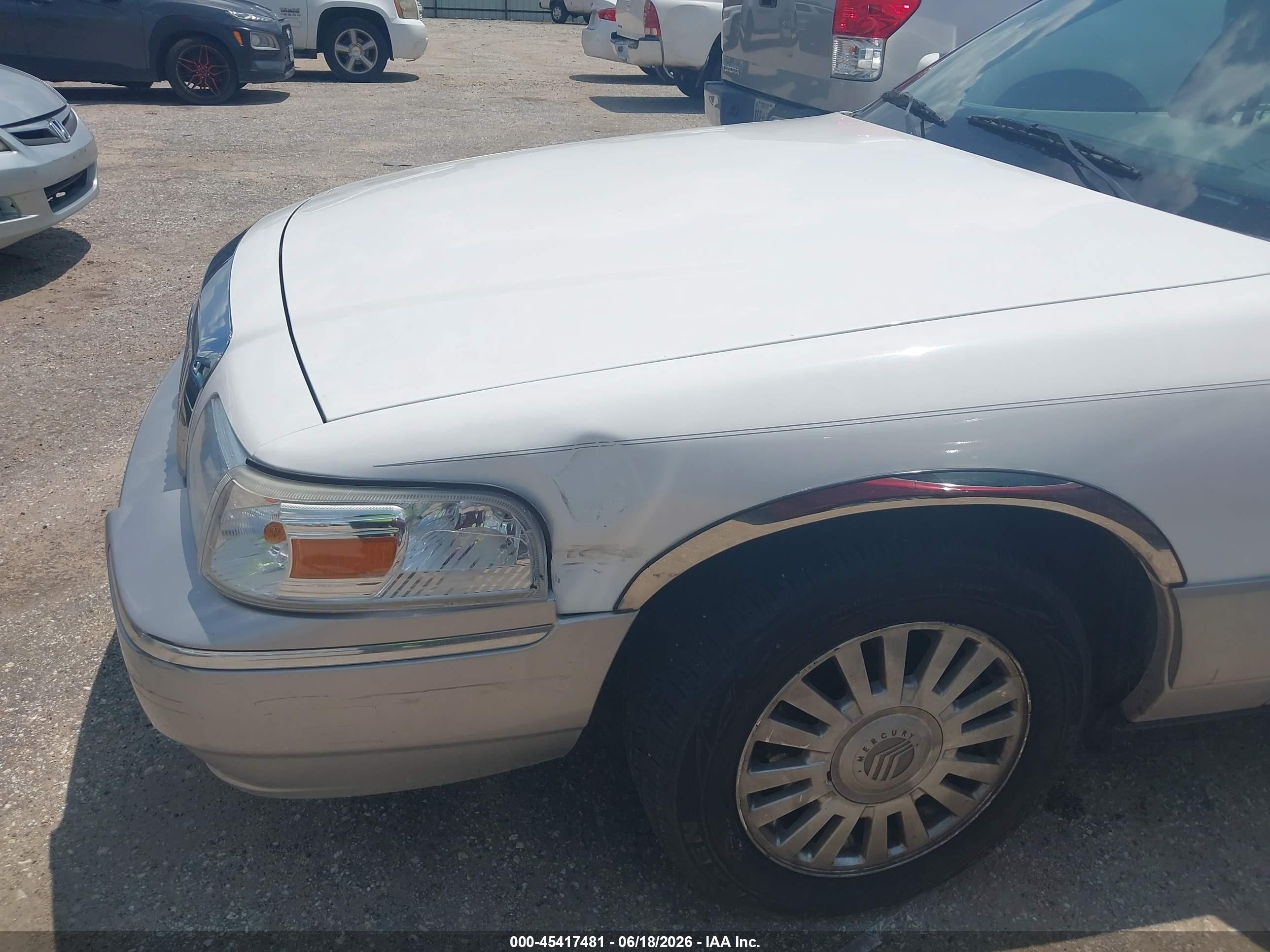 2007 Mercury Grand Marquis Ls White vin: 2MEHM75V17X604719