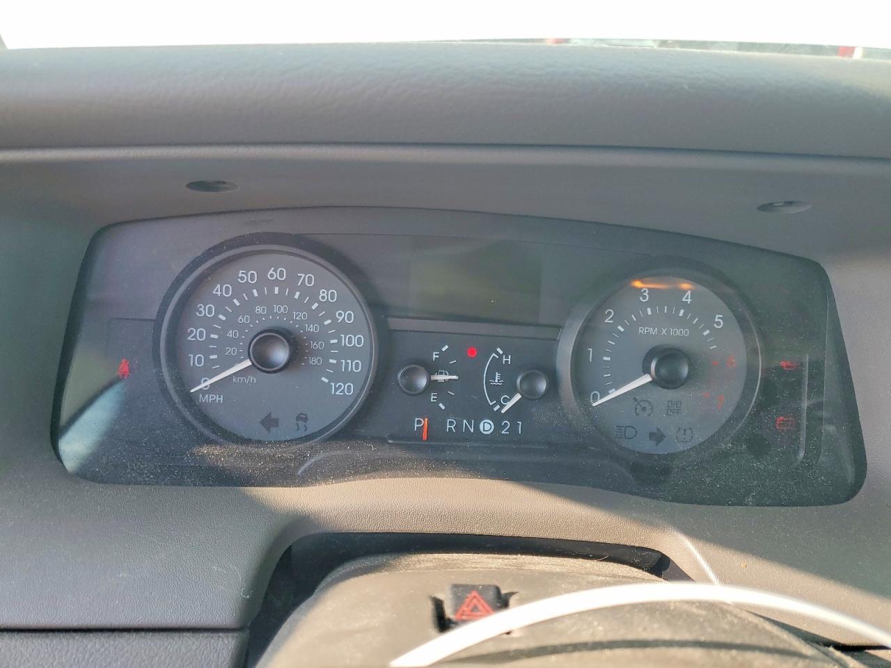 2008 Mercury Grand Marquis Ls White vin: 2MEHM75V18X625927