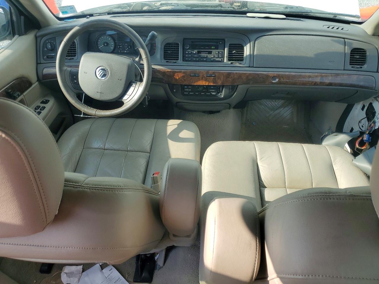 2008 Mercury Grand Marquis Ls White vin: 2MEHM75V18X625927
