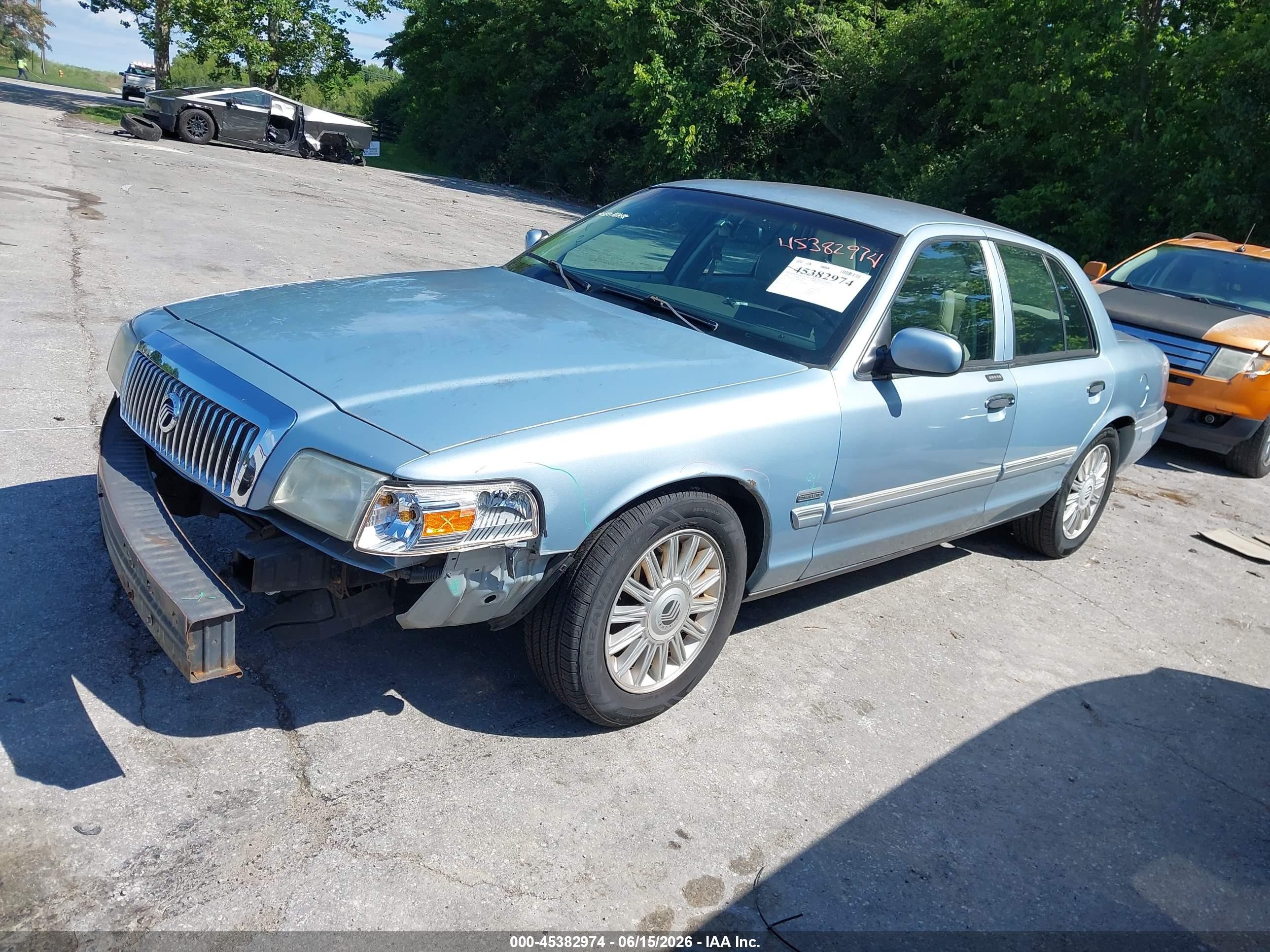 2009 Mercury Grand Marquis Ls (fleet Only) Light Blue vin: 2MEHM75V19X625055