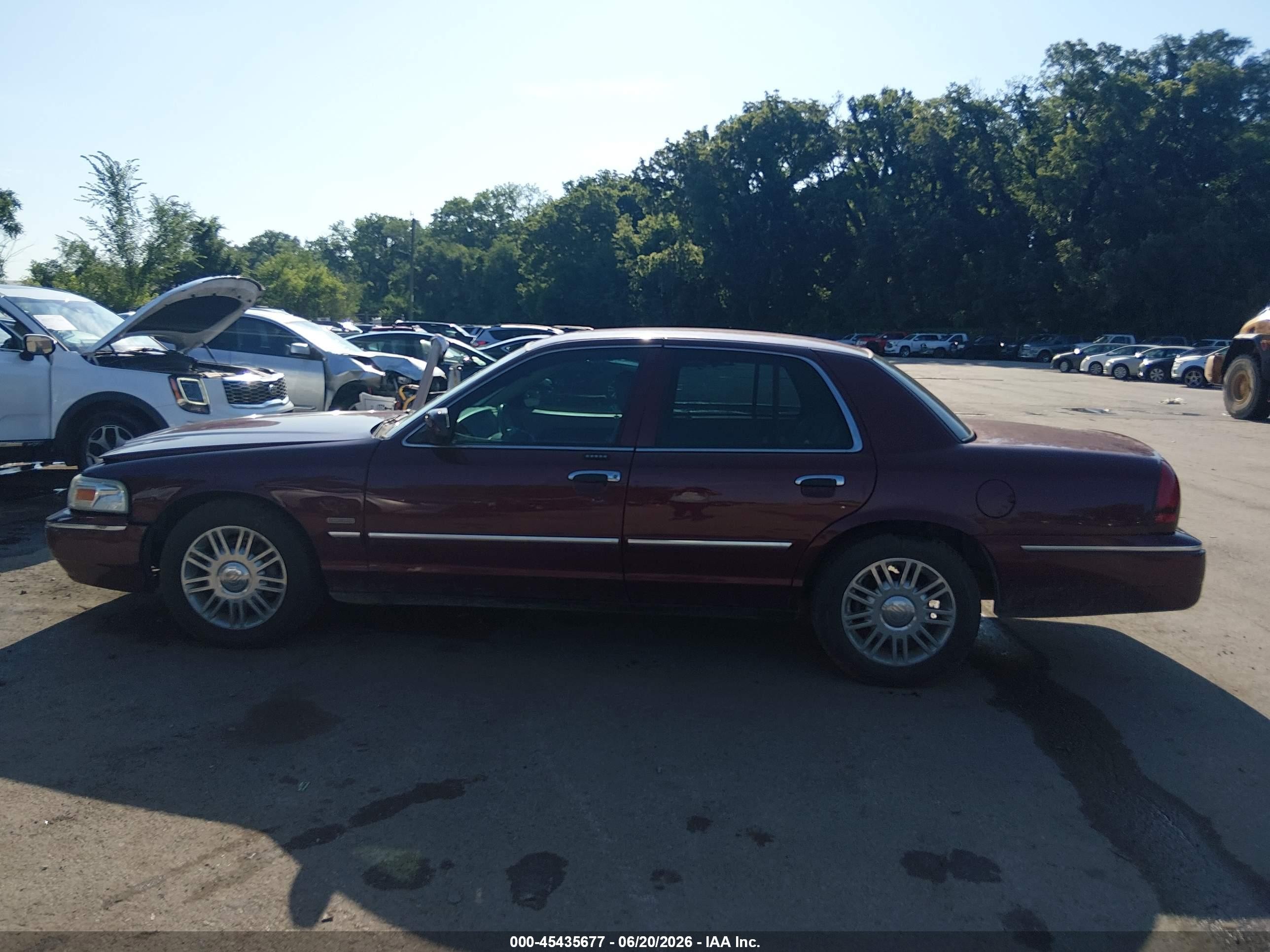 2009 Mercury Grand Marquis Ls (fleet Only) Бордовый vin: 2MEHM75V19X625198
