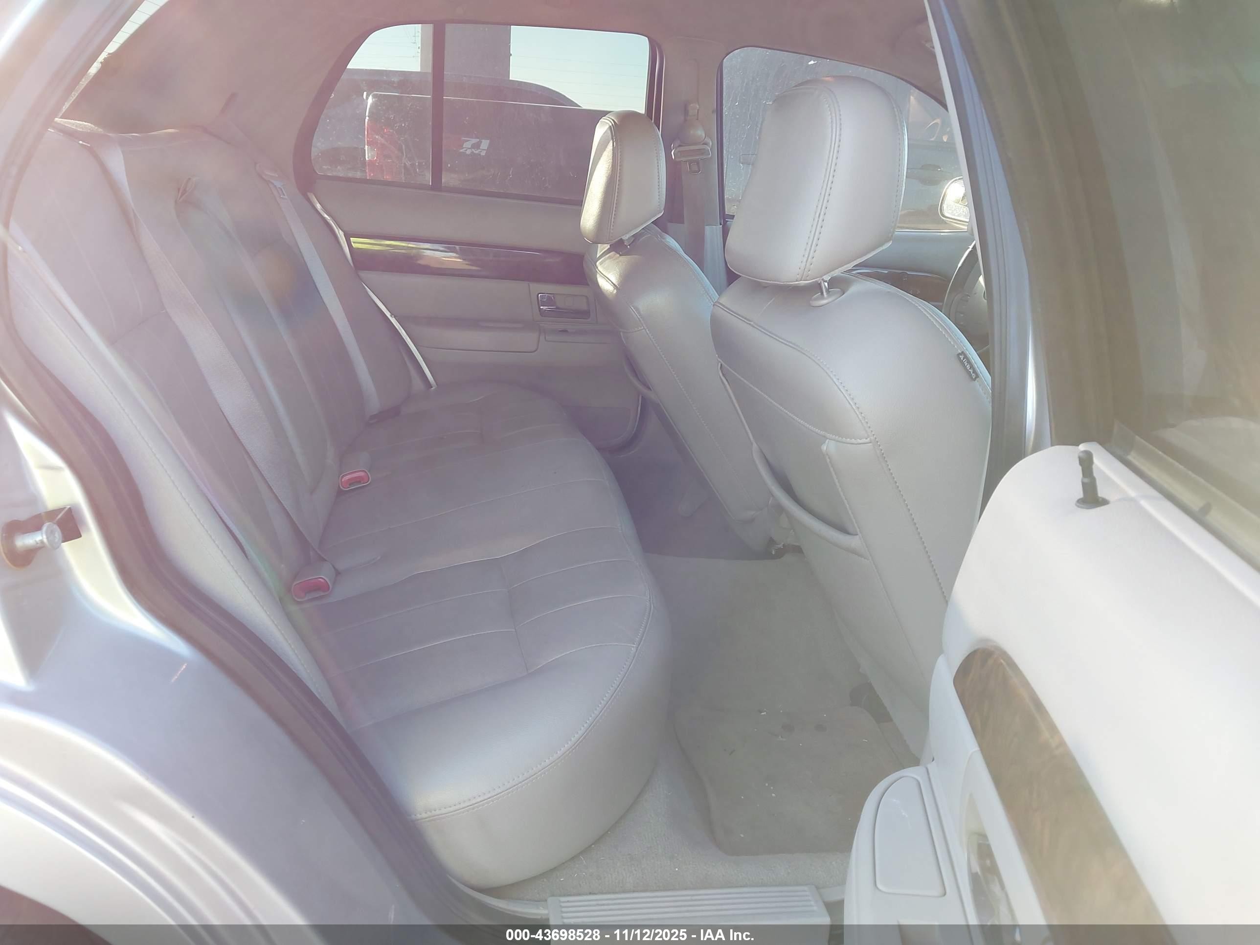2009 Mercury Grand Marquis Ls (fleet Only) Beige vin: 2MEHM75V19X631146