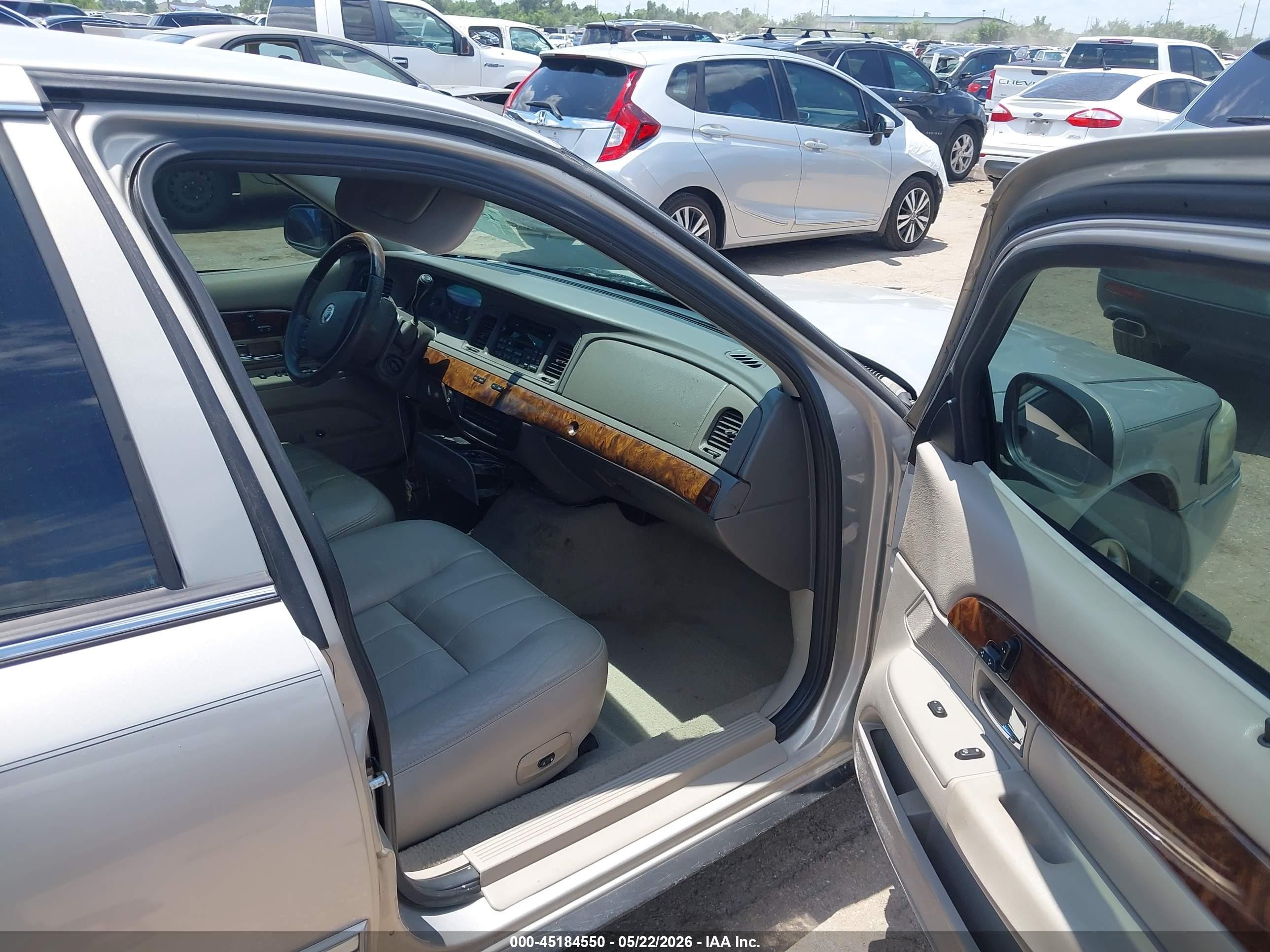 2007 Mercury Grand Marquis Ls Tan vin: 2MEHM75V27X632142