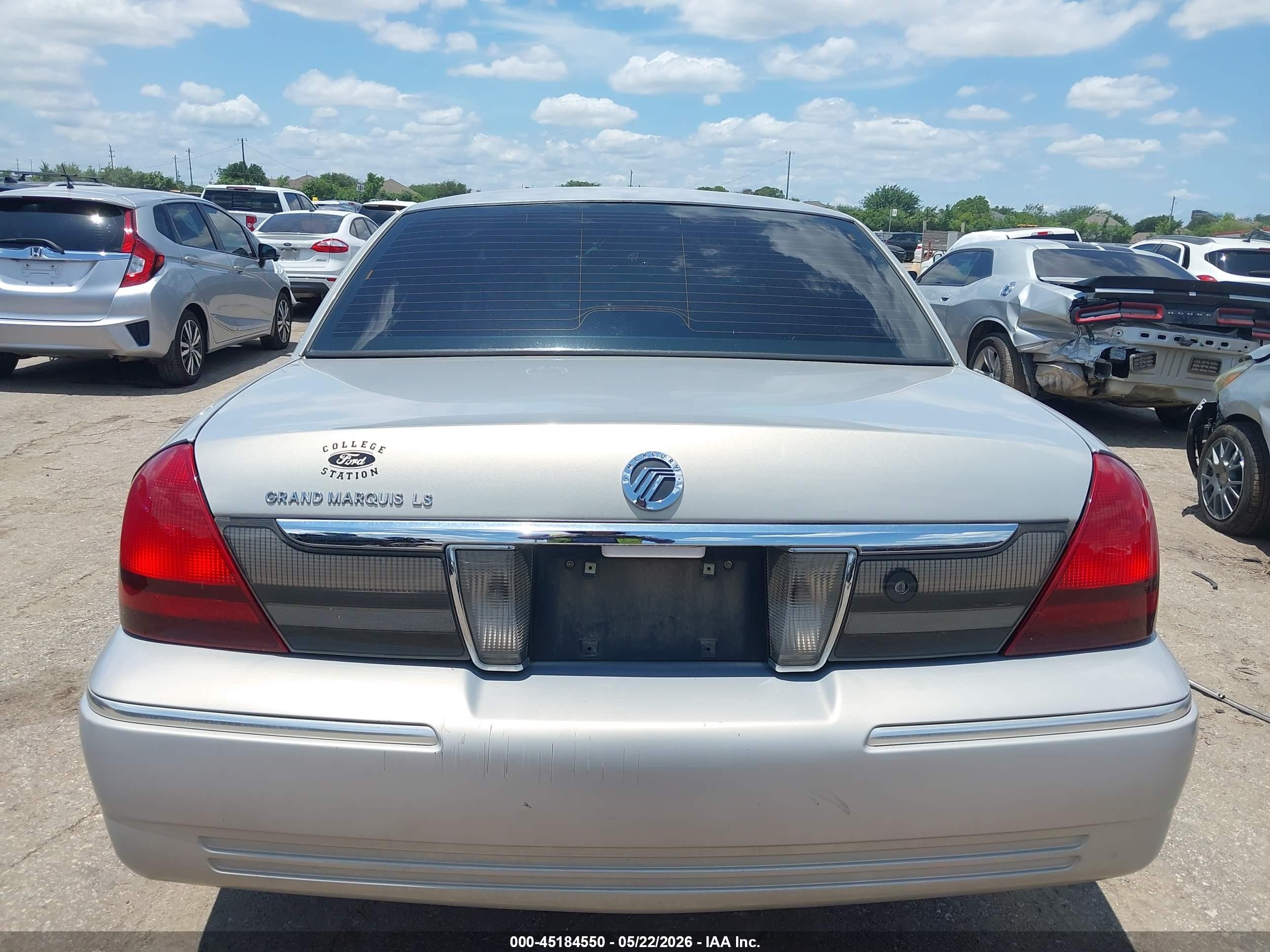 2007 Mercury Grand Marquis Ls Tan vin: 2MEHM75V27X632142