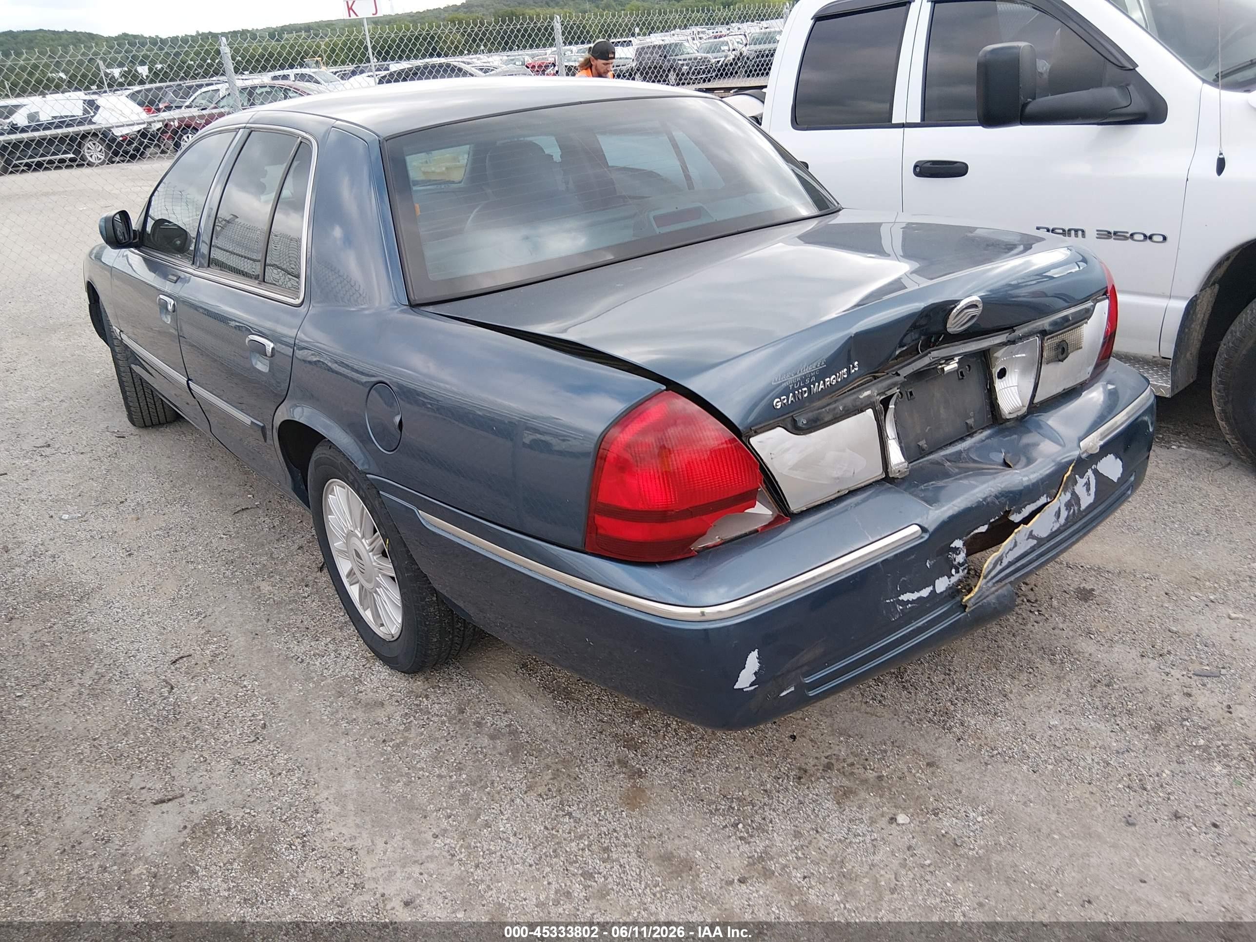 2008 Mercury Grand Marquis Ls Синий vin: 2MEHM75V28X636063