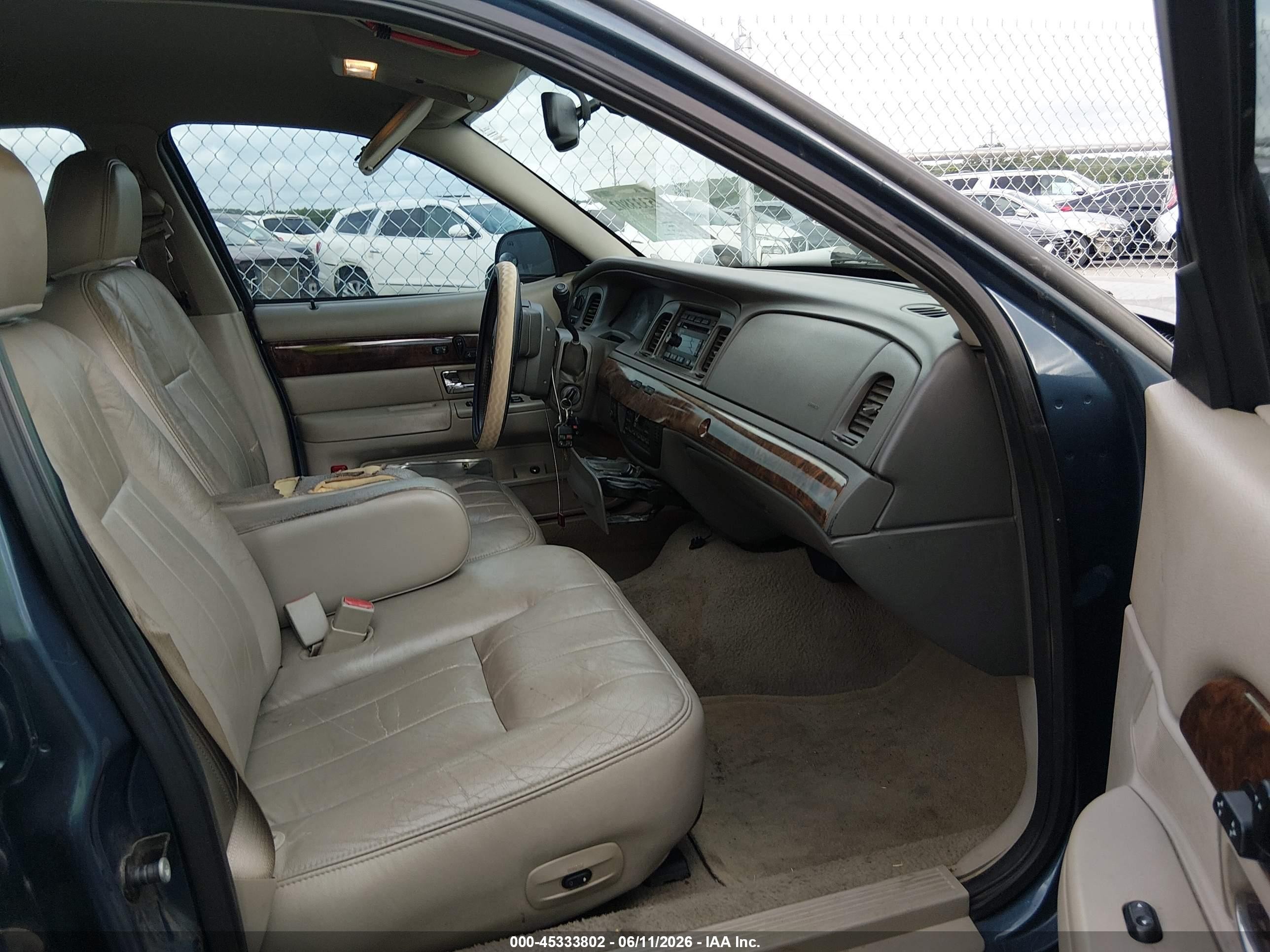 2008 Mercury Grand Marquis Ls Синий vin: 2MEHM75V28X636063