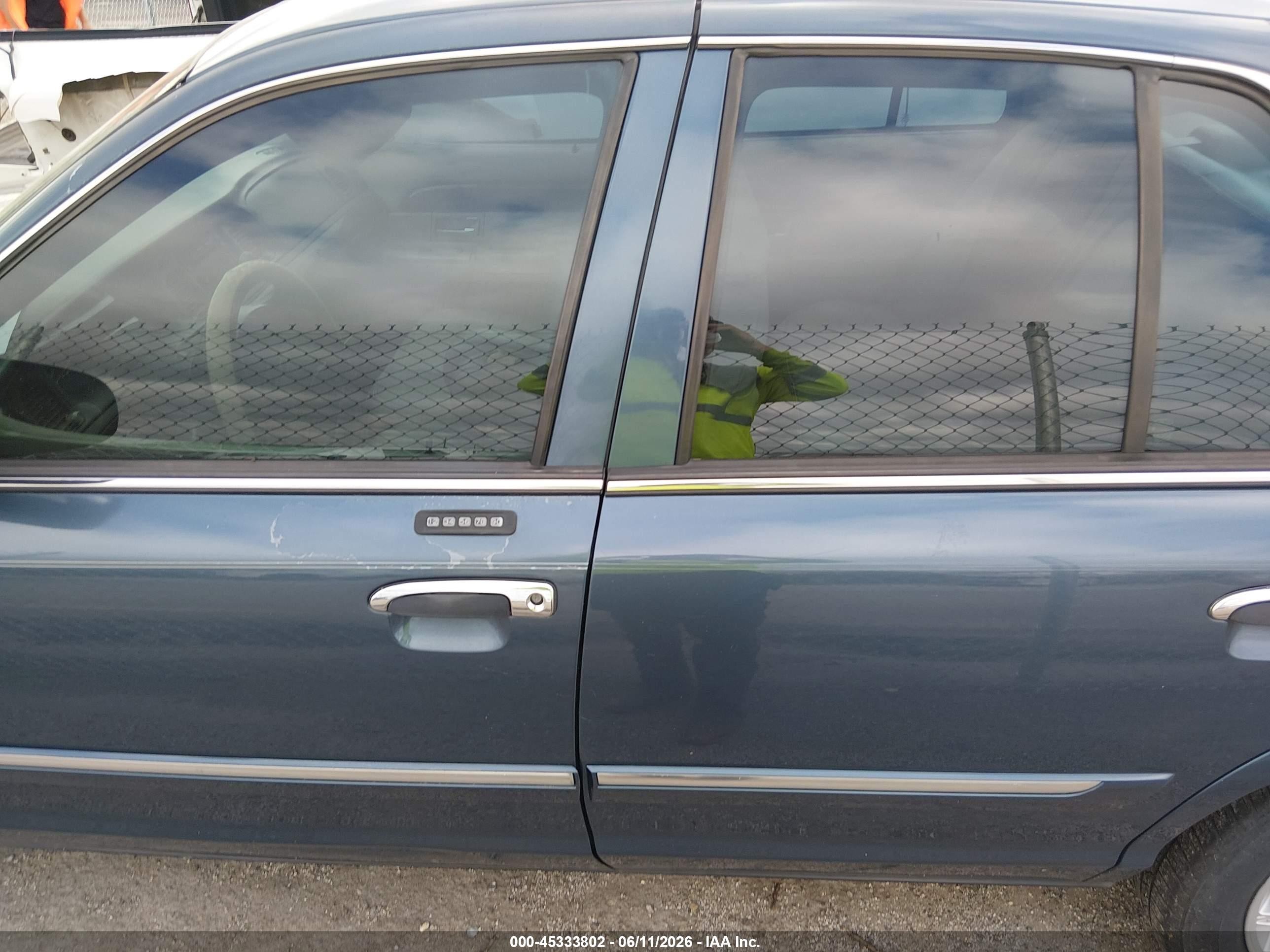 2008 Mercury Grand Marquis Ls Синий vin: 2MEHM75V28X636063