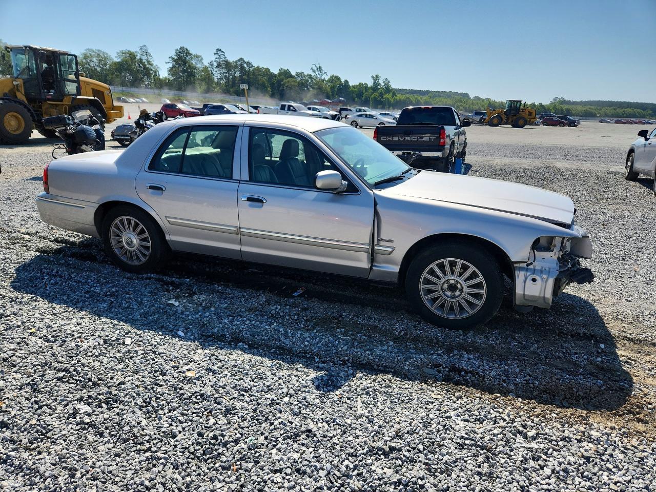 2009 Mercury Grand Marquis Ls Silver vin: 2MEHM75V29X618275