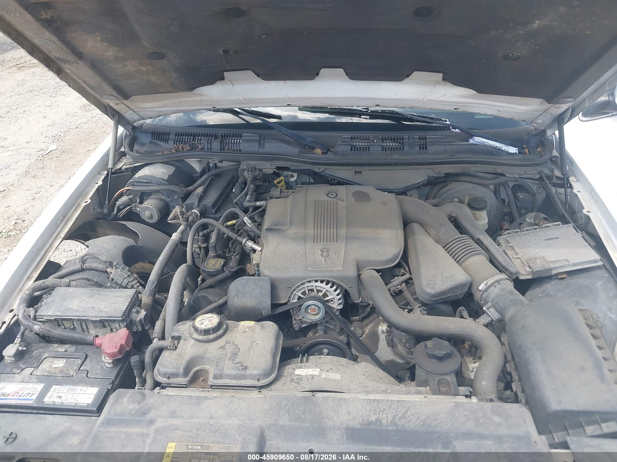 2007 Mercury Grand Marquis Ls White vin: 2MEHM75V37X605015