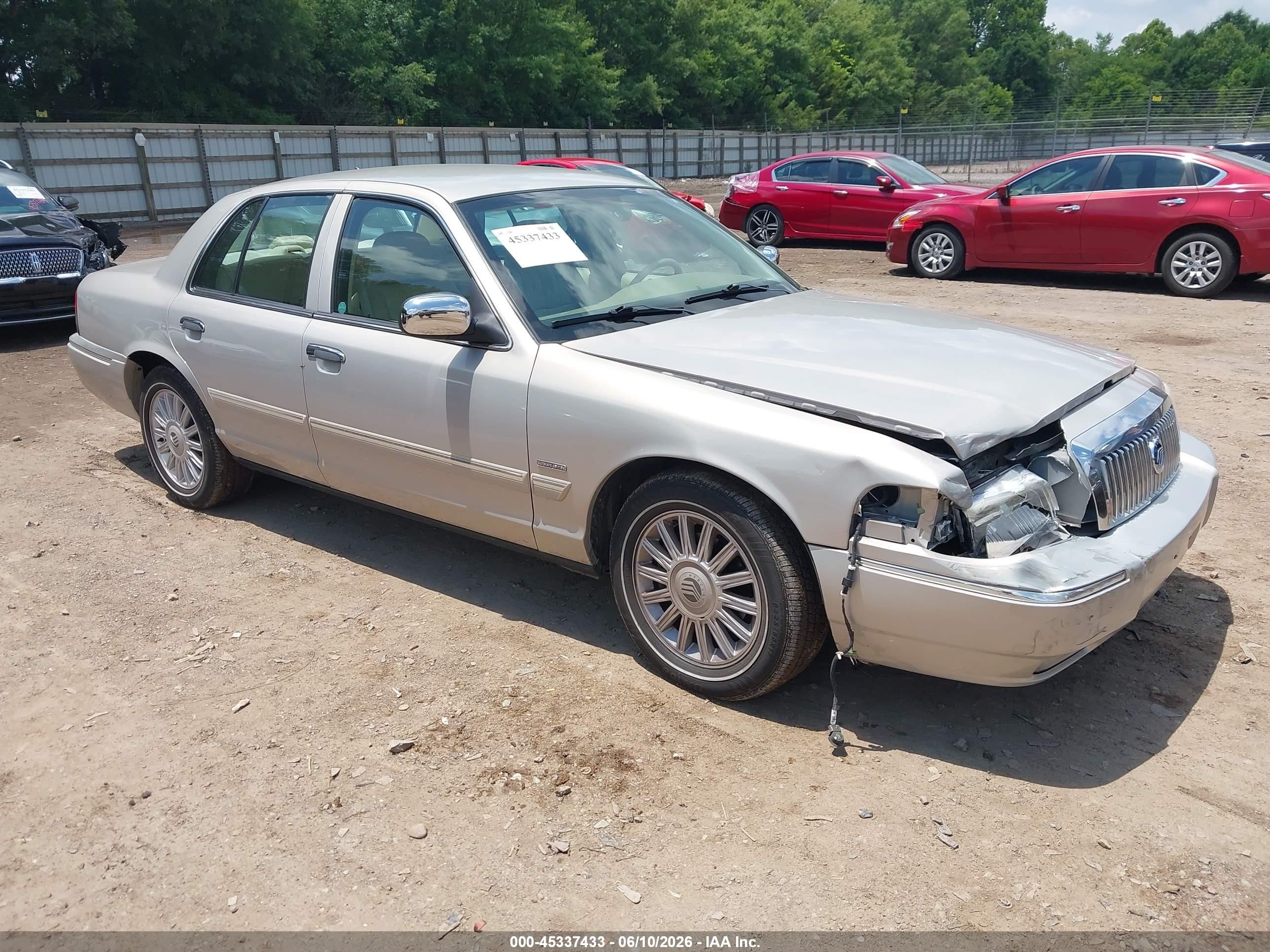 2009 Mercury Grand Marquis Ls (fleet Only) Silver vin: 2MEHM75V39X611495