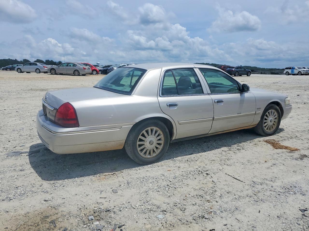 2009 Mercury Grand Marquis Ls Silver vin: 2MEHM75V39X615319
