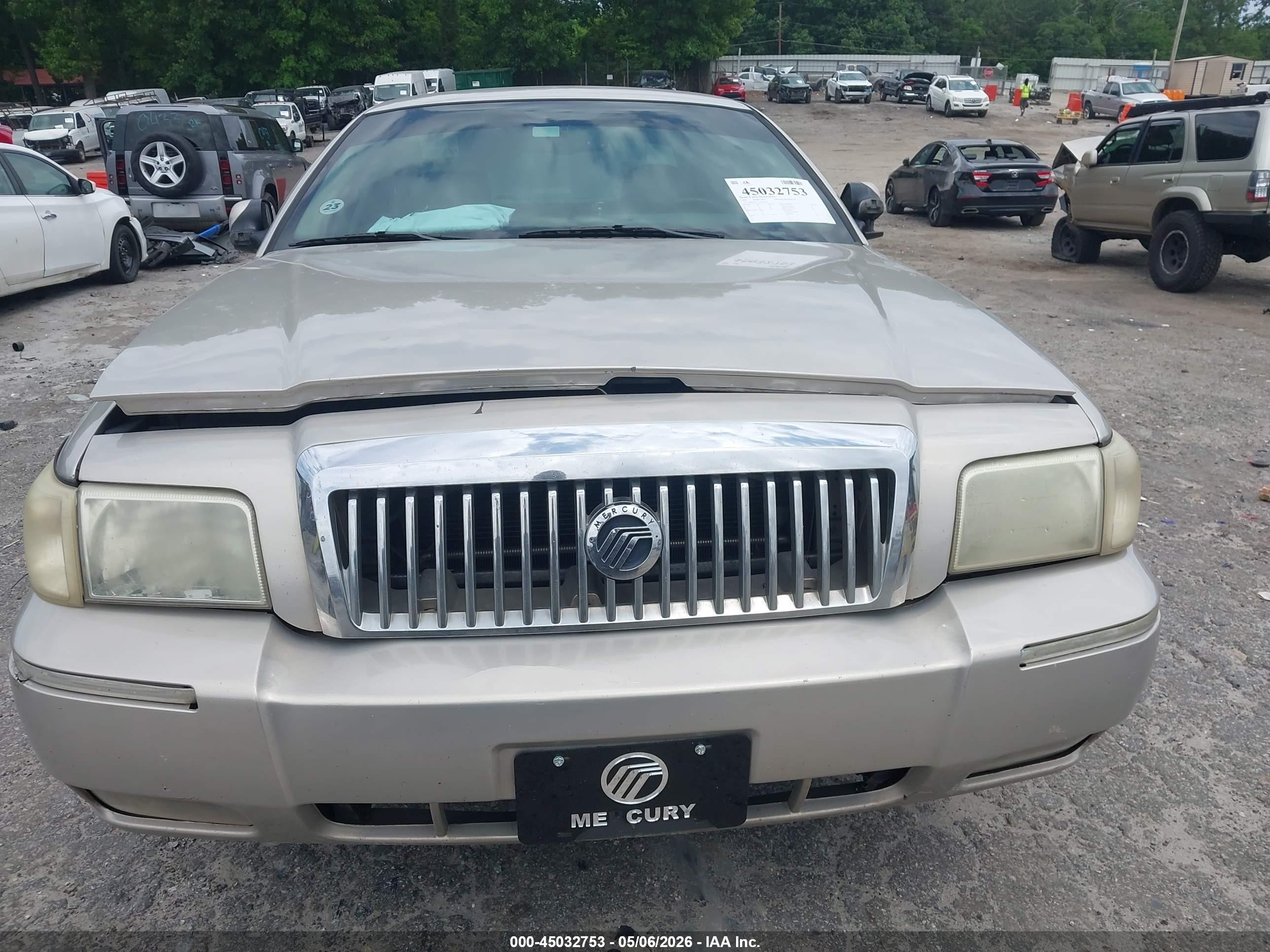 2009 Mercury Grand Marquis Ls (fleet Only) Gold vin: 2MEHM75V39X622528