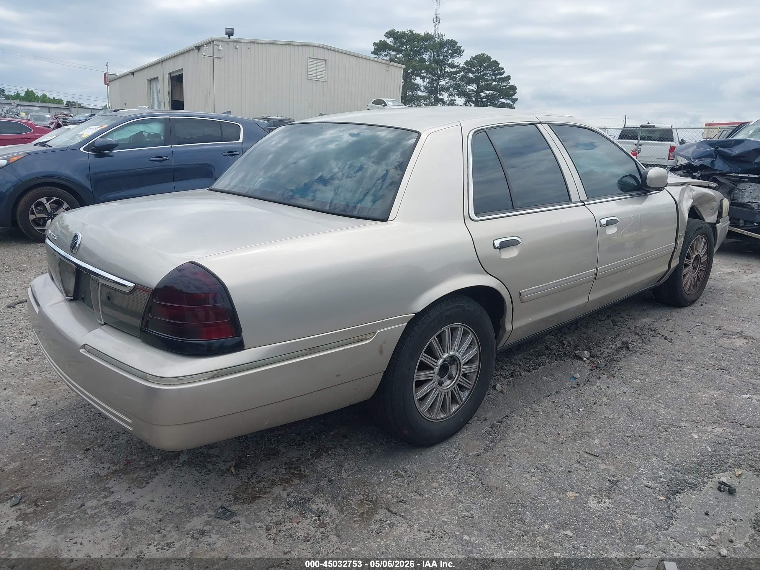 2009 Mercury Grand Marquis Ls (fleet Only) Gold vin: 2MEHM75V39X622528