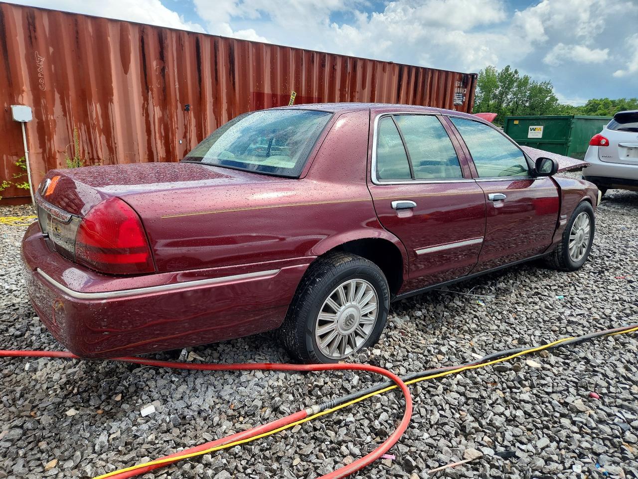 2009 Mercury Grand Marquis Ls Бордовый vin: 2MEHM75V39X630225
