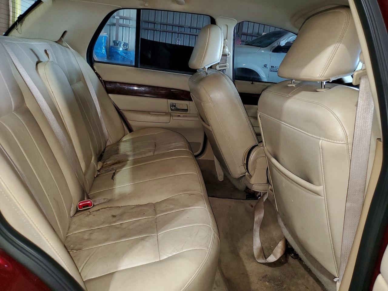 2009 Mercury Grand Marquis Ls Burgundy vin: 2MEHM75V39X631889