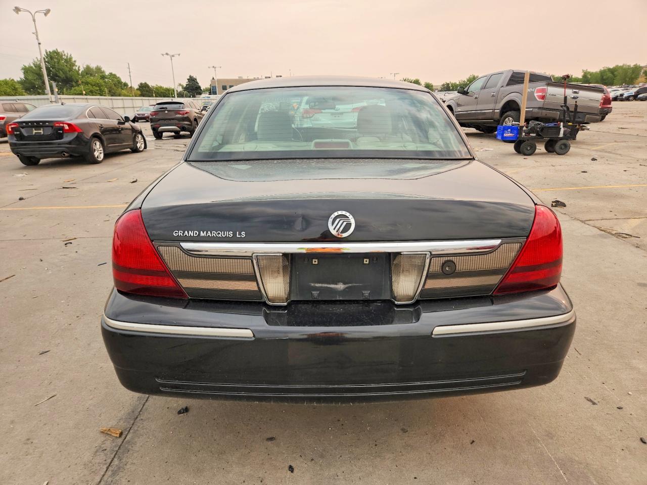 2009 Mercury Grand Marquis Ls Black vin: 2MEHM75V59X602037