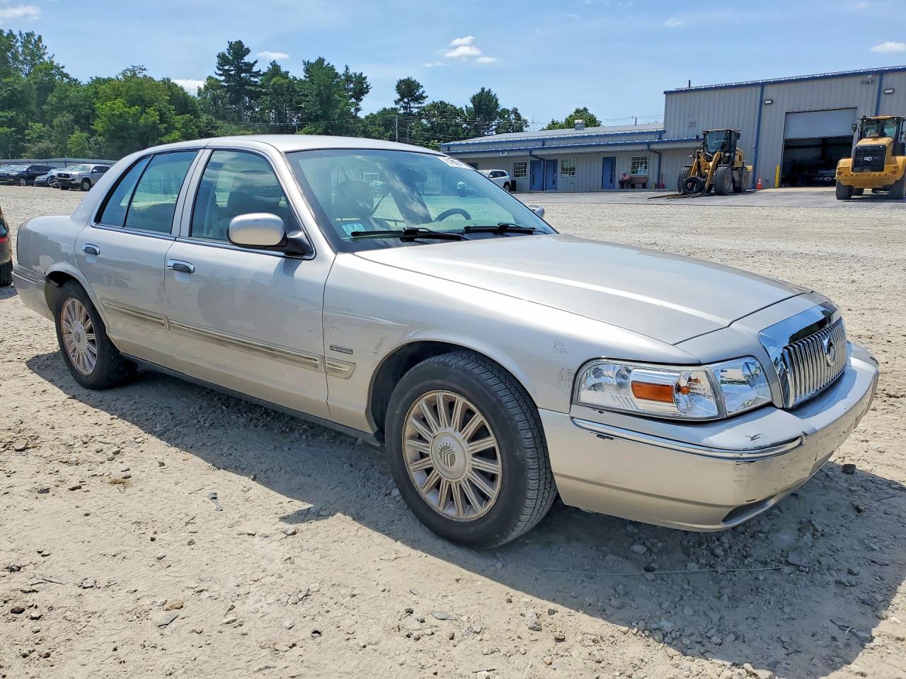 2009 Mercury Grand Marquis Ls Silver vin: 2MEHM75V59X610123