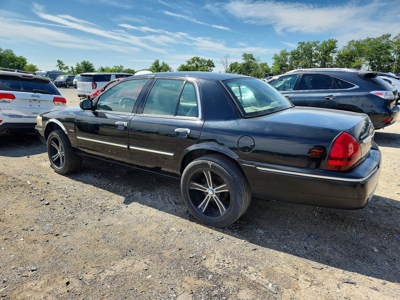 2009 Mercury Grand Marquis Ls Black vin: 2MEHM75V59X624149