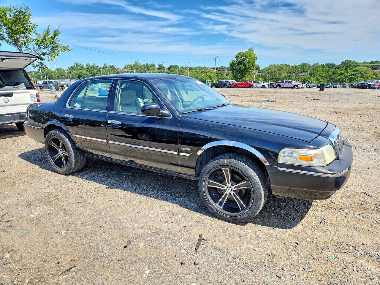 2009 Mercury Grand Marquis Ls Black vin: 2MEHM75V59X624149