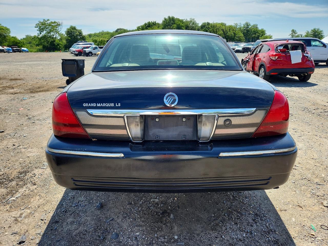 2009 Mercury Grand Marquis Ls Black vin: 2MEHM75V59X624149