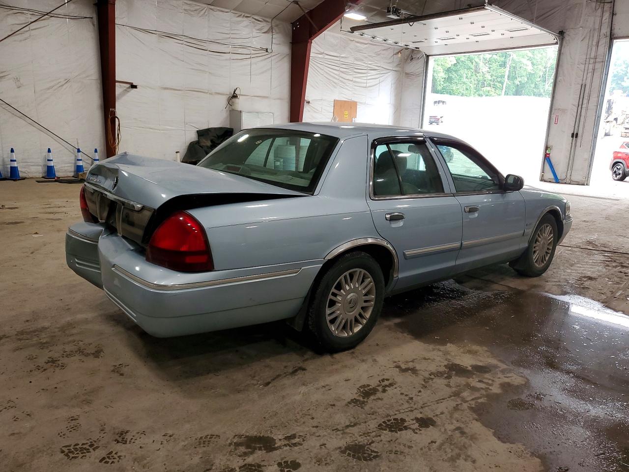 2009 Mercury Grand Marquis Ls Blue vin: 2MEHM75V59X625267