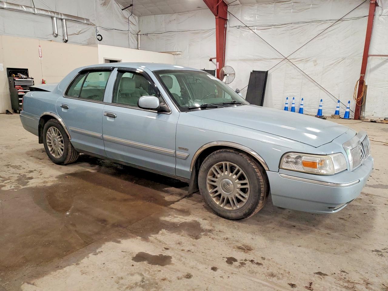 2009 Mercury Grand Marquis Ls Blue vin: 2MEHM75V59X625267