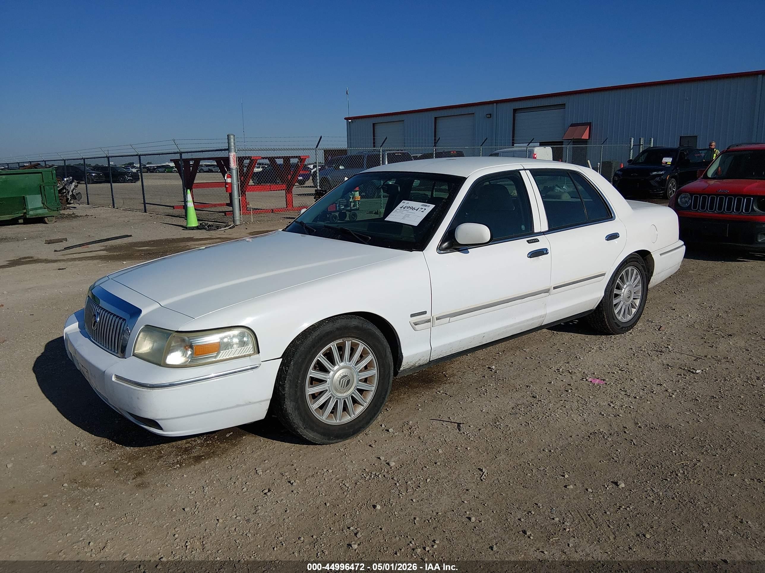 2009 Mercury Grand Marquis Ls (fleet Only) White vin: 2MEHM75V59X634874