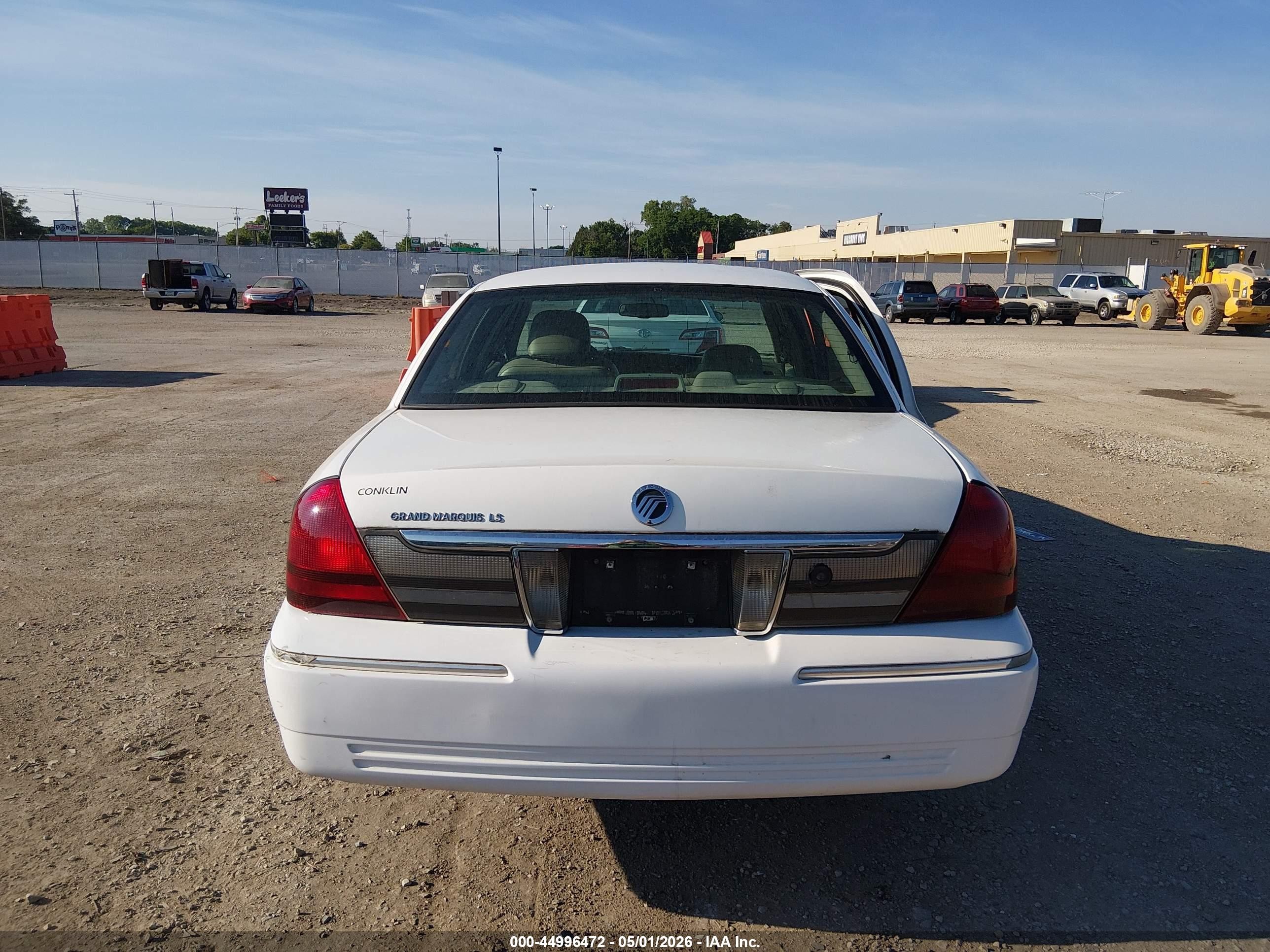 2009 Mercury Grand Marquis Ls (fleet Only) White vin: 2MEHM75V59X634874