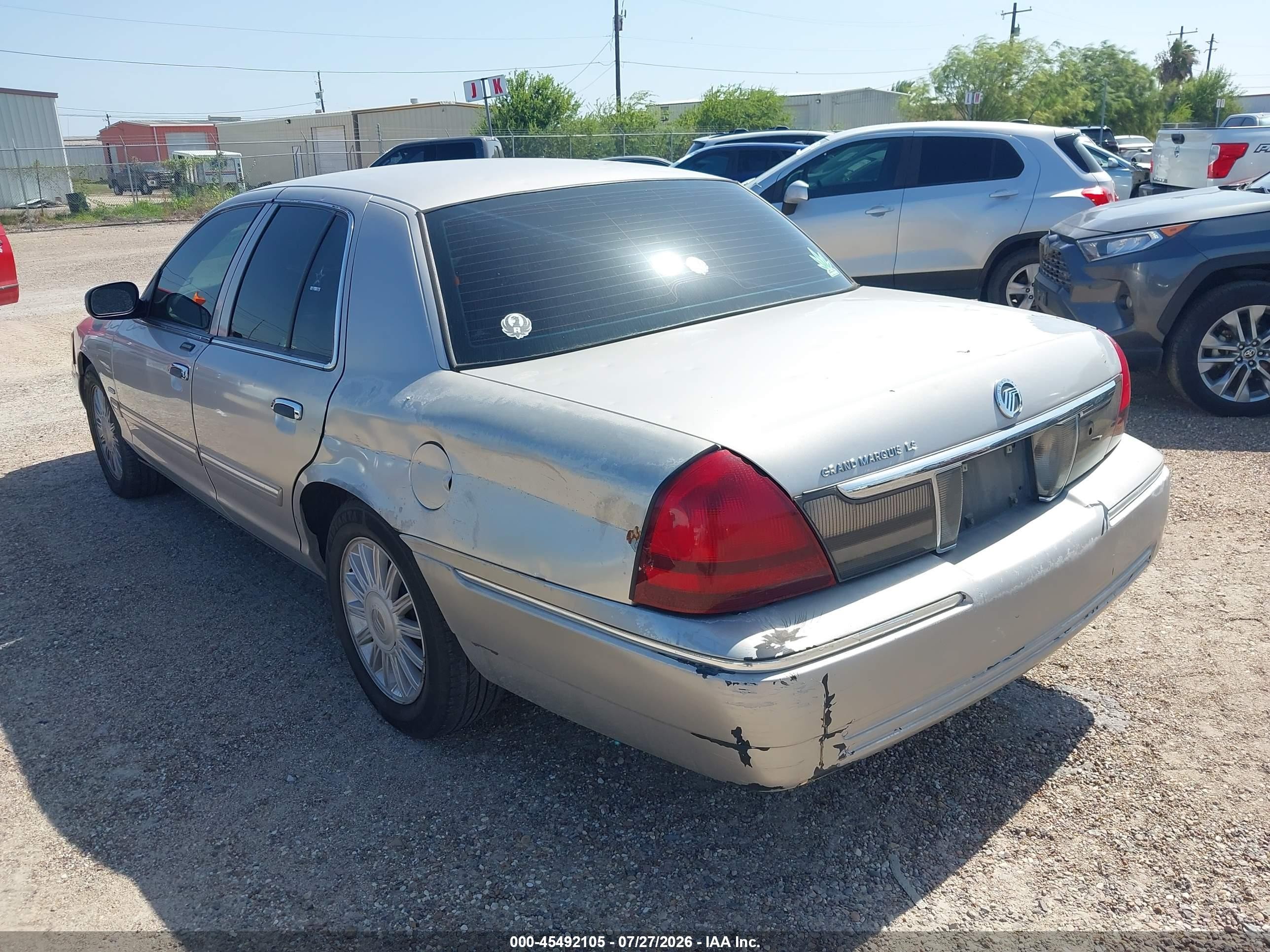2009 Mercury Grand Marquis Ls (fleet Only) Серебряный vin: 2MEHM75V59X636351