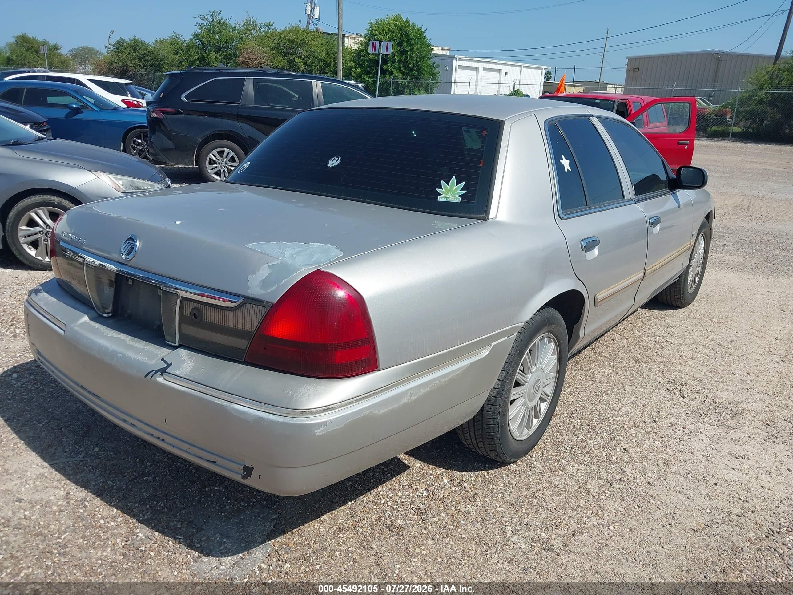 2009 Mercury Grand Marquis Ls (fleet Only) Серебряный vin: 2MEHM75V59X636351