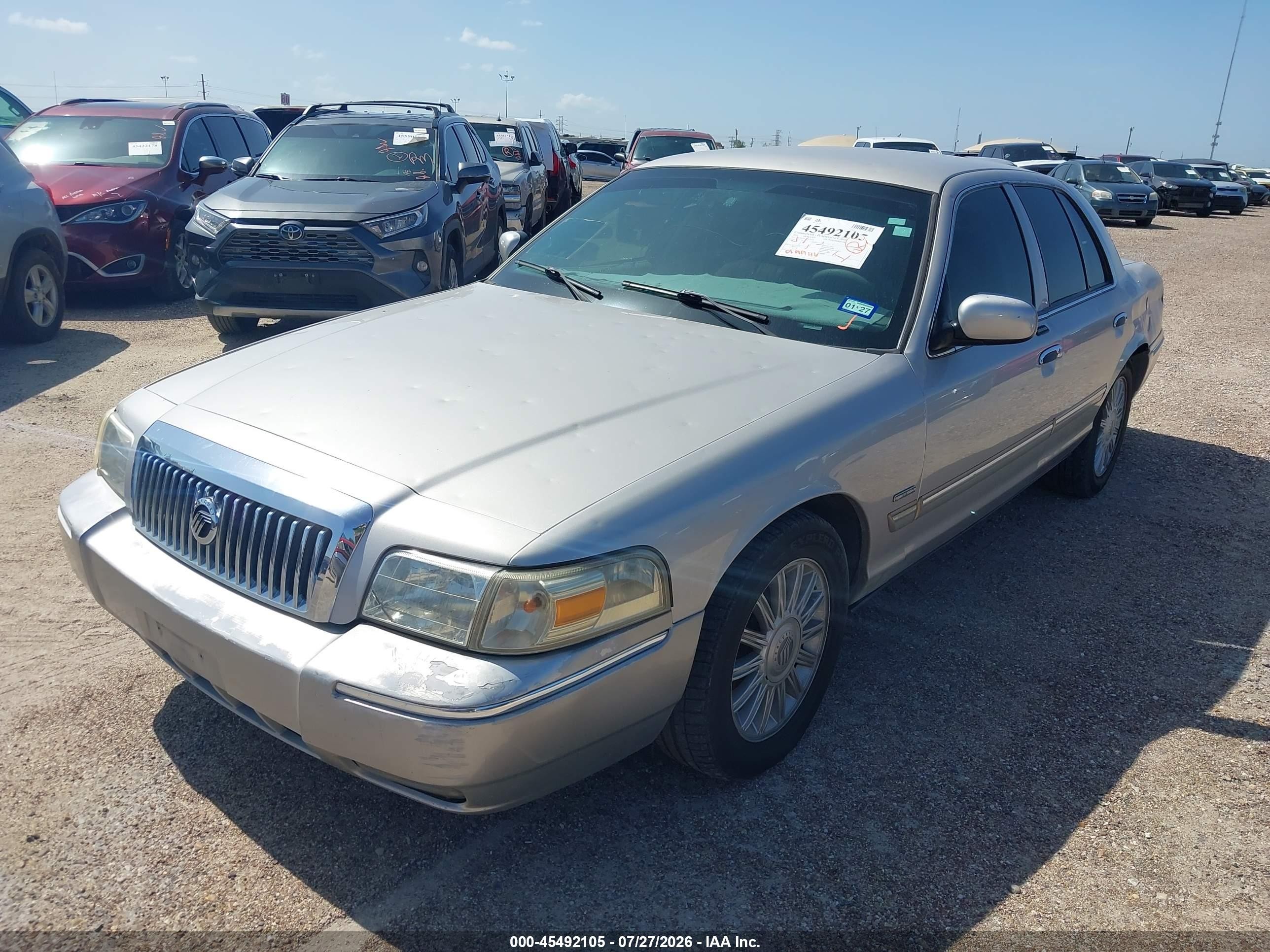 2009 Mercury Grand Marquis Ls (fleet Only) Серебряный vin: 2MEHM75V59X636351