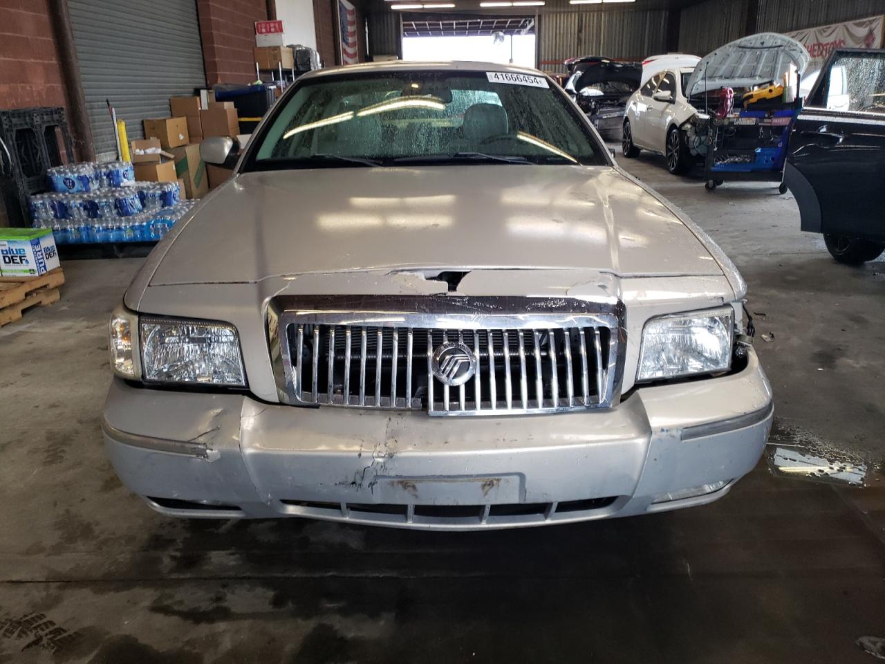 2009 Mercury Grand Marquis Ls Beige vin: 2MEHM75V69X603293