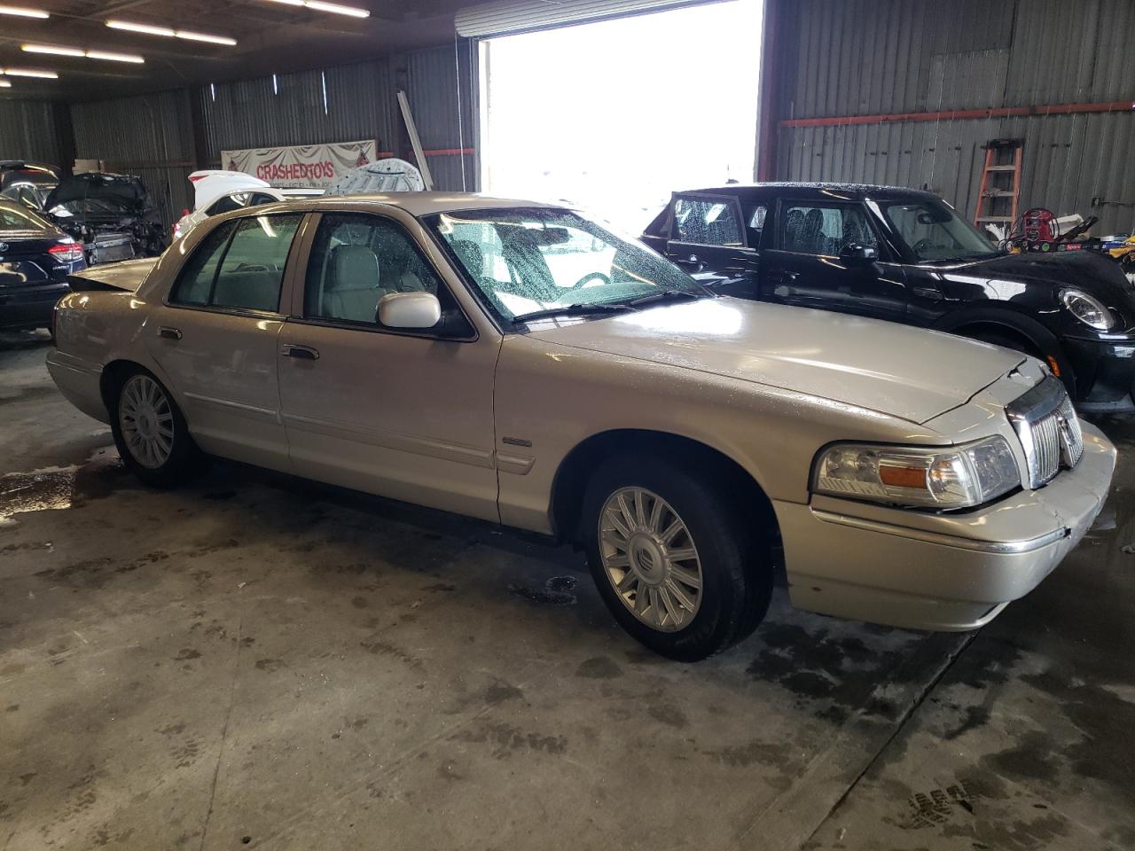2009 Mercury Grand Marquis Ls Beige vin: 2MEHM75V69X603293