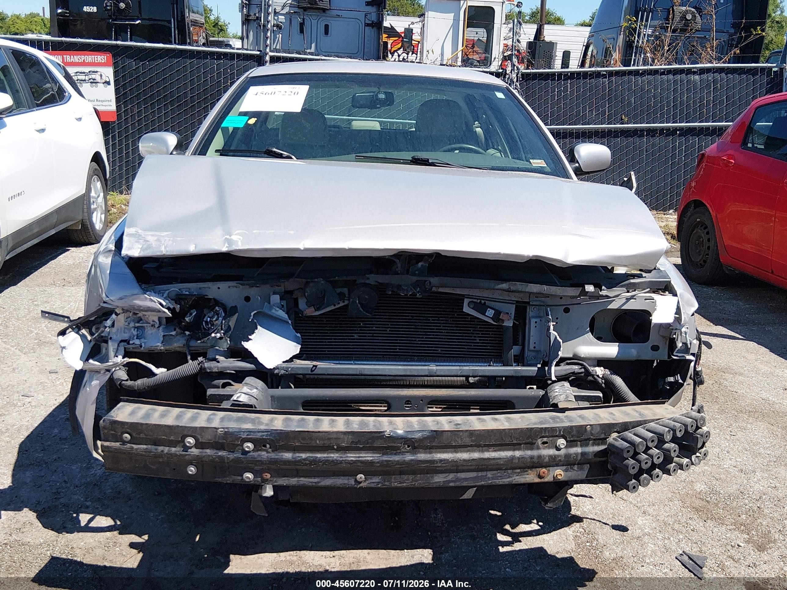 2009 Mercury Grand Marquis Ls (fleet Only) Silver vin: 2MEHM75V69X622846