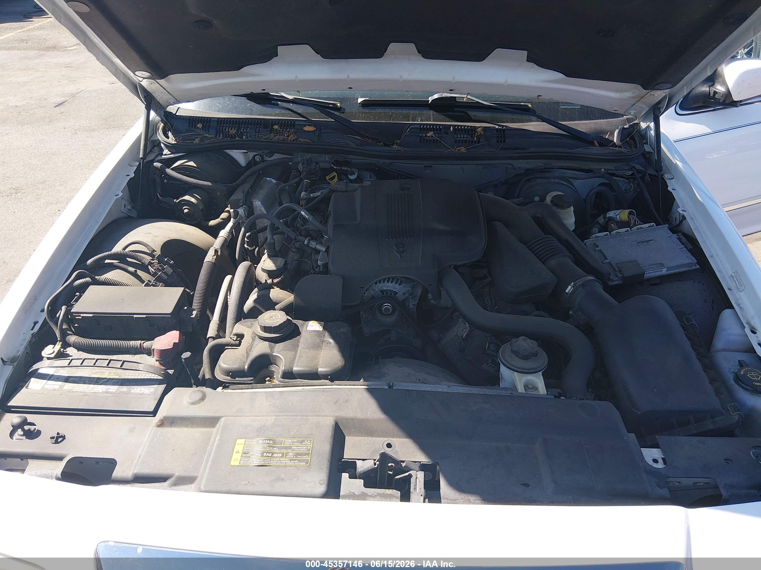 2009 Mercury Grand Marquis Ls (fleet Only) Белый vin: 2MEHM75V79X608552